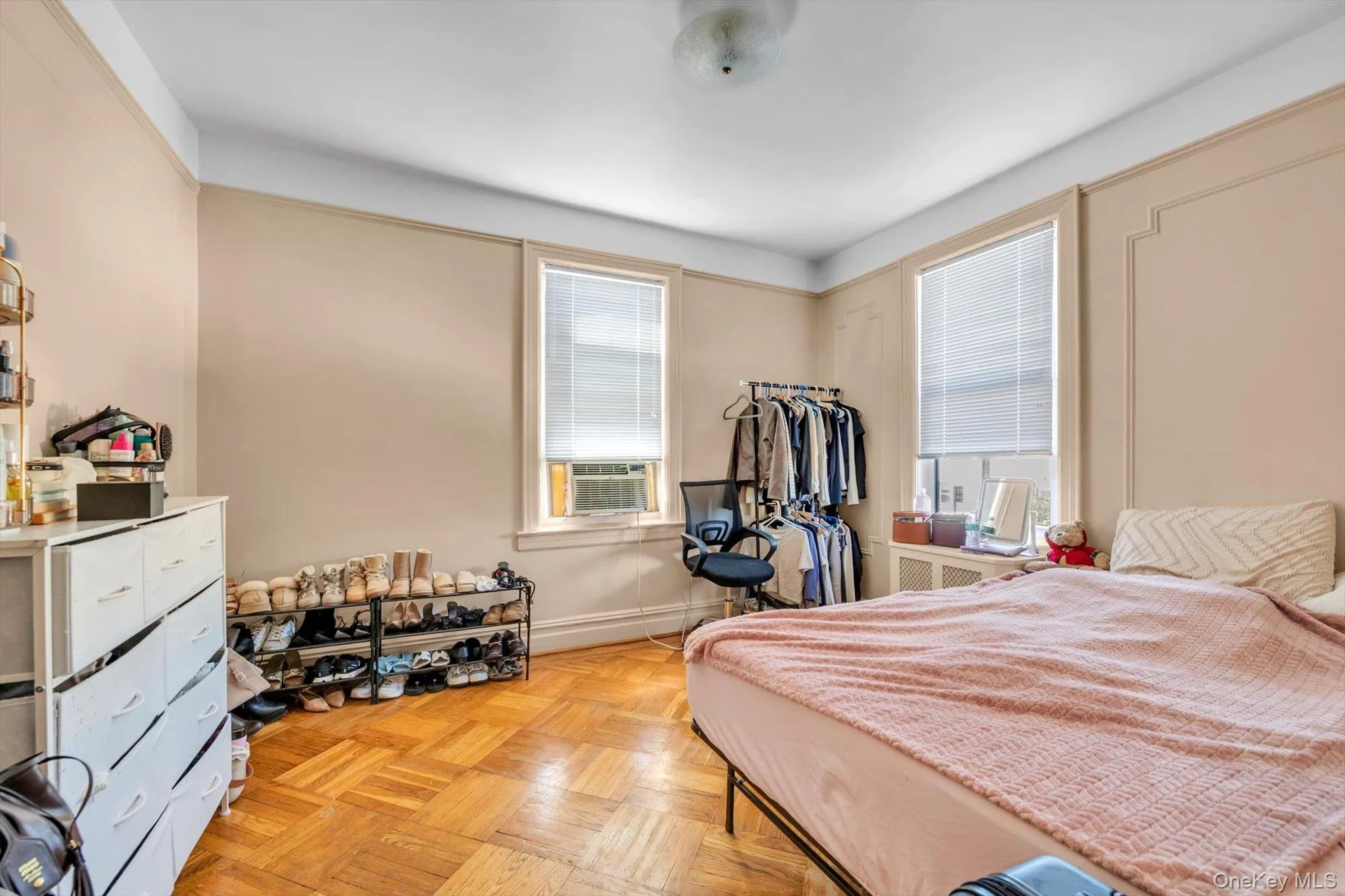 59-30 71st Street, New York, NY, 3 Bedrooms Bedrooms, 8 Rooms Rooms,2 BathroomsBathrooms,Residential,For Rent,71st,0,1009393 59-30 71st Street, New York, NY, 3 Bedrooms Bedrooms, 8 Rooms Rooms,2 BathroomsBathrooms,Residential,For Rent,71st,0,1009393
