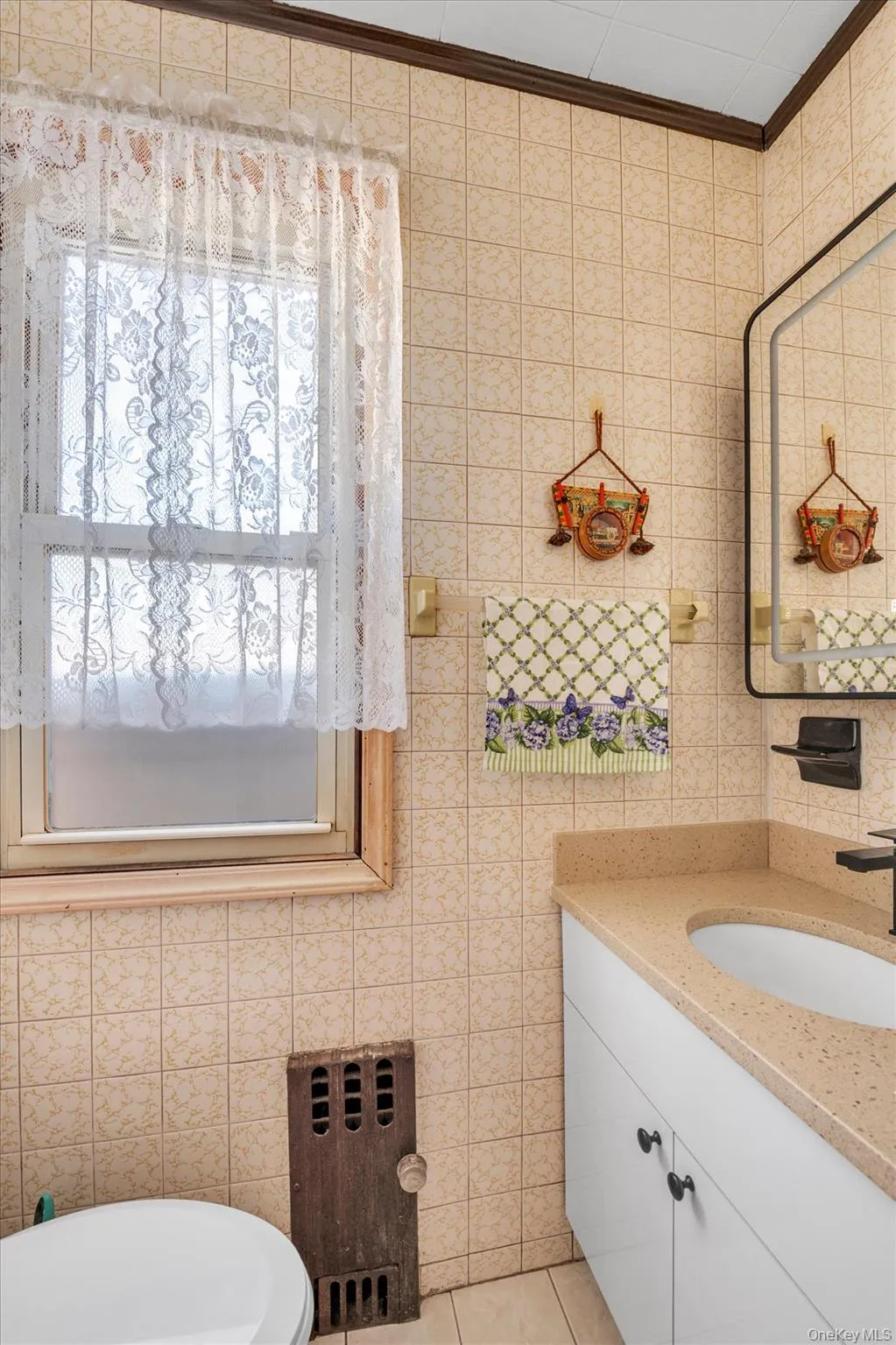 59-30 71st Street, New York, NY, 3 Bedrooms Bedrooms, 8 Rooms Rooms,2 BathroomsBathrooms,Residential,For Rent,71st,0,1009393 59-30 71st Street, New York, NY, 3 Bedrooms Bedrooms, 8 Rooms Rooms,2 BathroomsBathrooms,Residential,For Rent,71st,0,1009393