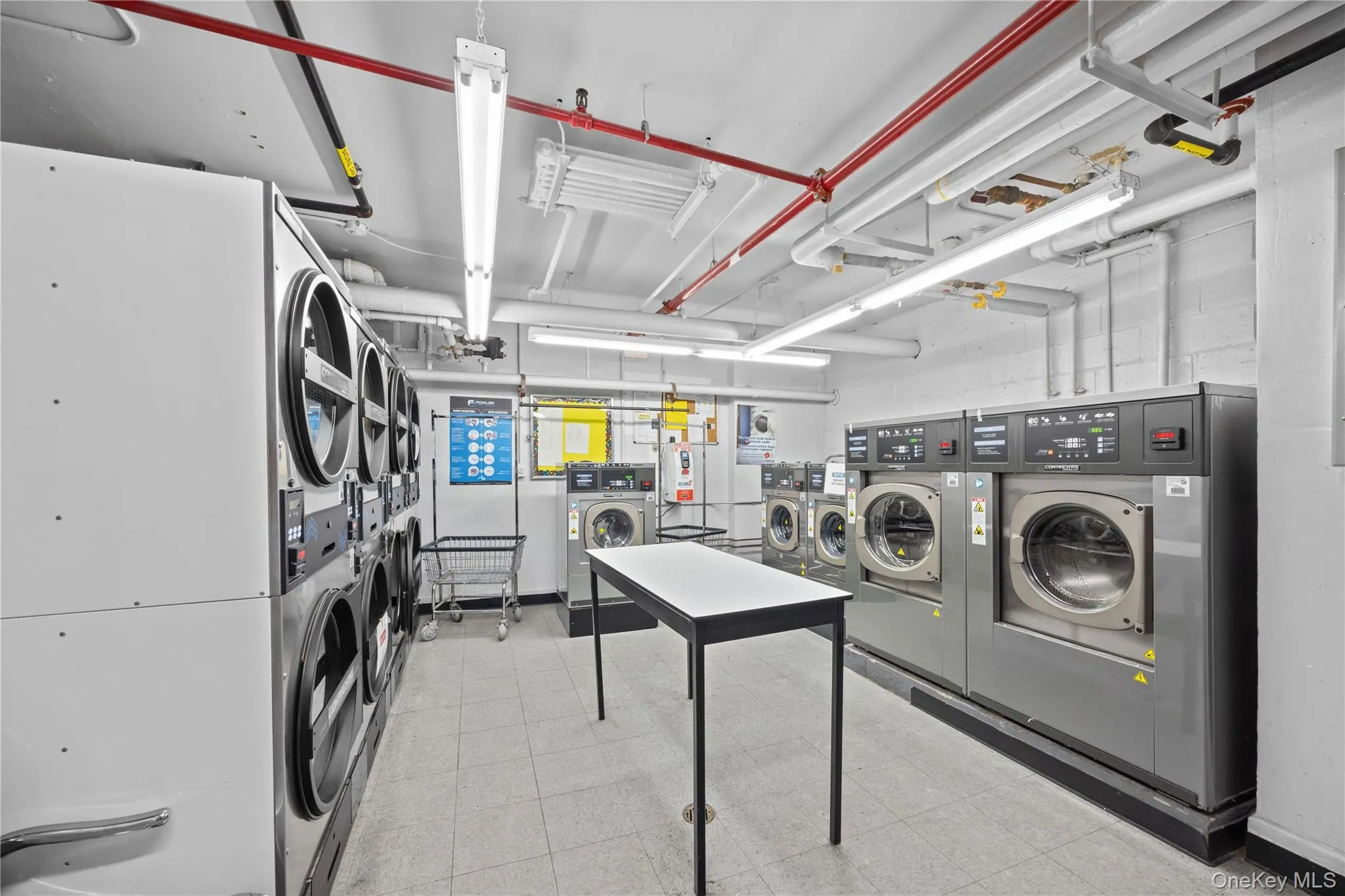 3125 Tibbett Avenue, New York, NY, 1 Bedroom Bedrooms, 3 Rooms Rooms,1 BathroomBathrooms,Residential,For Rent,Tibbett,0,1009396 3125 Tibbett Avenue, New York, NY, 1 Bedroom Bedrooms, 3 Rooms Rooms,1 BathroomBathrooms,Residential,For Rent,Tibbett,0,1009396
