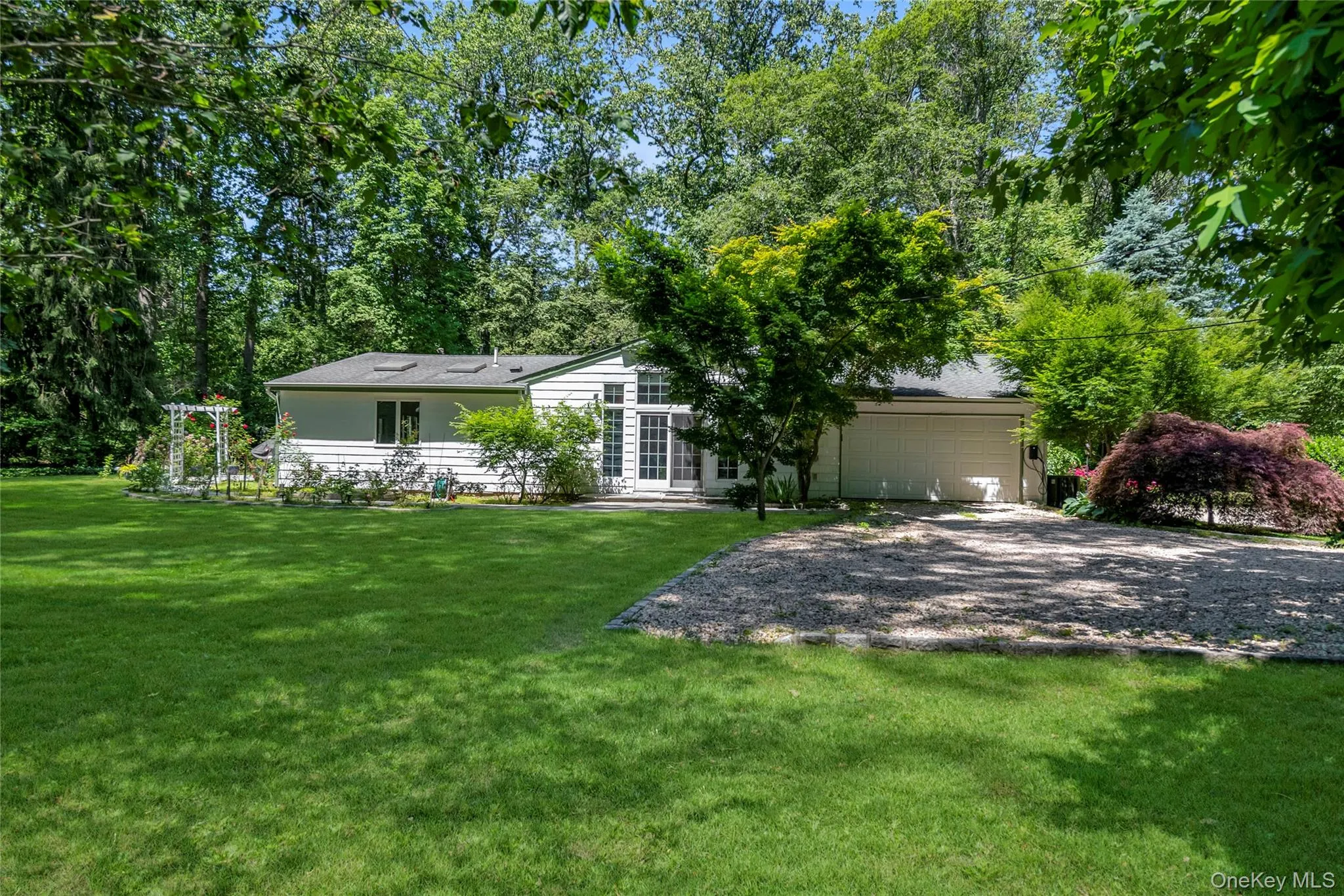 5 Eden Roc Drive, Oyster Bay, NY, 3 Bedrooms Bedrooms, 8 Rooms Rooms,2 BathroomsBathrooms,Residential,For Rent,Eden Roc,0,1009402 5 Eden Roc Drive, Oyster Bay, NY, 3 Bedrooms Bedrooms, 8 Rooms Rooms,2 BathroomsBathrooms,Residential,For Rent,Eden Roc,0,1009402