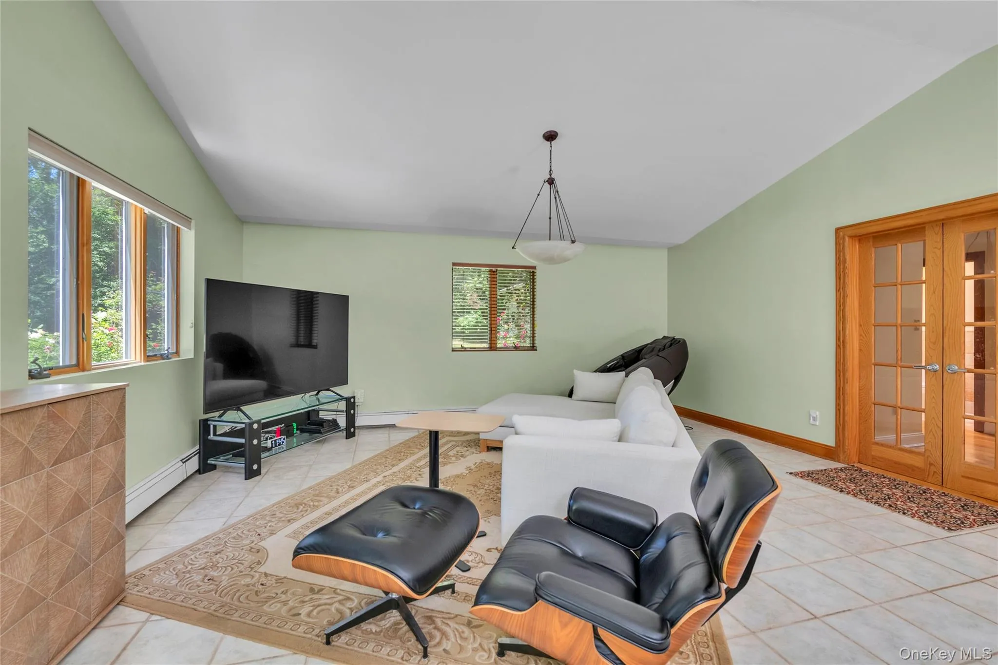 5 Eden Roc Drive, Oyster Bay, NY, 3 Bedrooms Bedrooms, 8 Rooms Rooms,2 BathroomsBathrooms,Residential,For Rent,Eden Roc,0,1009402 5 Eden Roc Drive, Oyster Bay, NY, 3 Bedrooms Bedrooms, 8 Rooms Rooms,2 BathroomsBathrooms,Residential,For Rent,Eden Roc,0,1009402