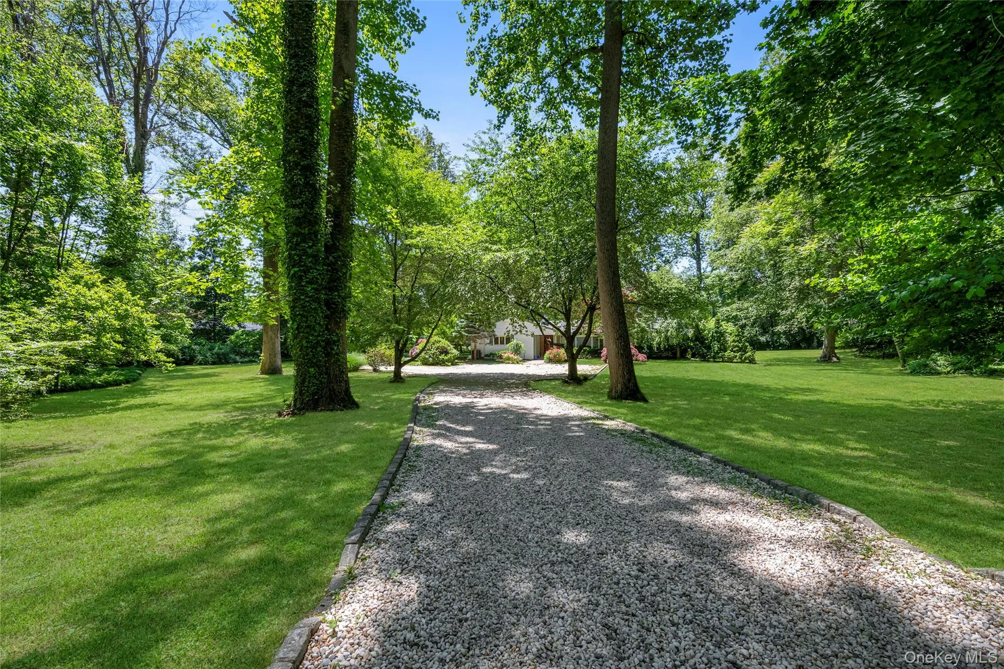5 Eden Roc Drive, Oyster Bay, NY, 3 Bedrooms Bedrooms, 8 Rooms Rooms,2 BathroomsBathrooms,Residential,For Rent,Eden Roc,0,1009402 5 Eden Roc Drive, Oyster Bay, NY, 3 Bedrooms Bedrooms, 8 Rooms Rooms,2 BathroomsBathrooms,Residential,For Rent,Eden Roc,0,1009402