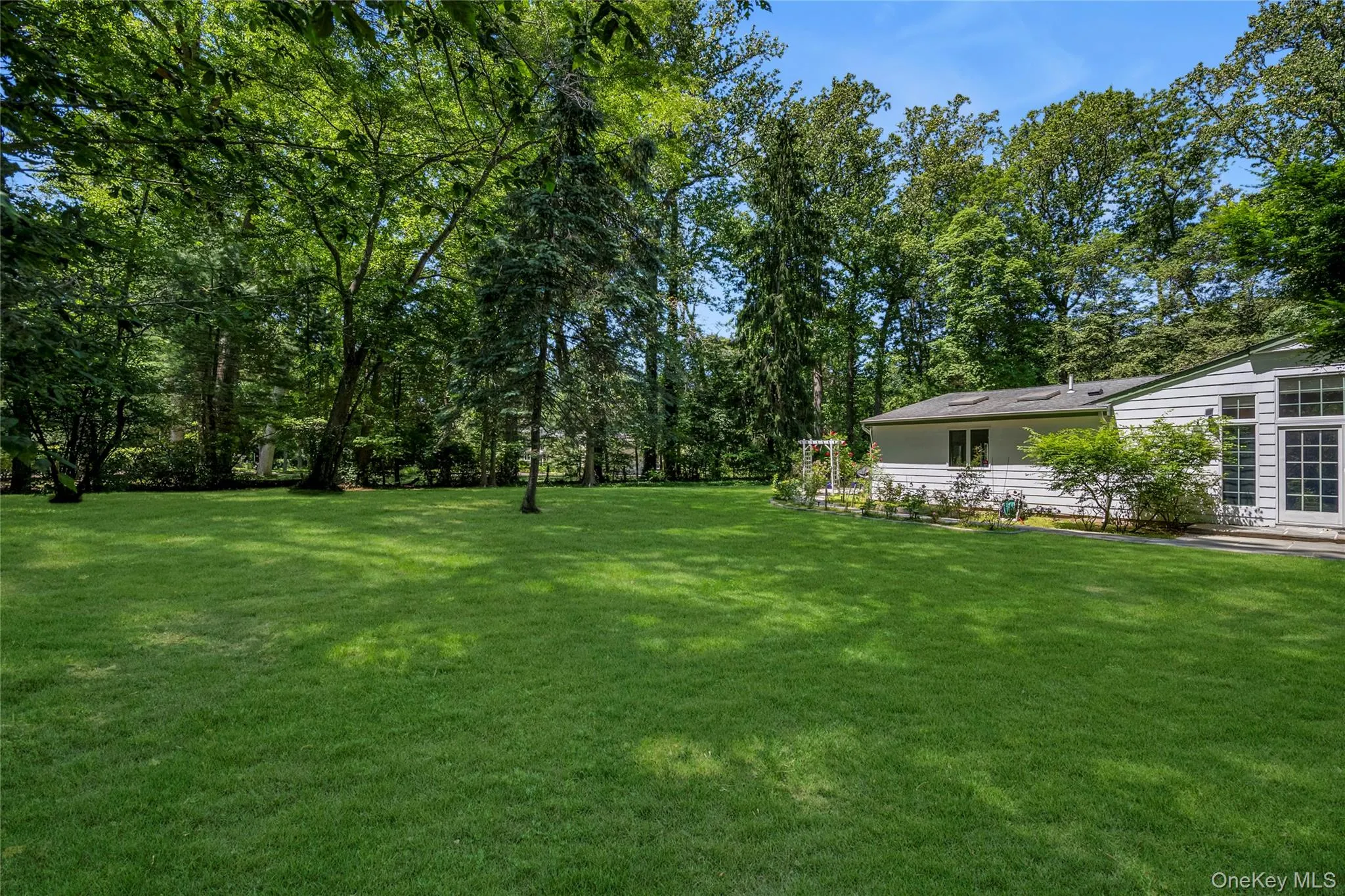 5 Eden Roc Drive, Oyster Bay, NY, 3 Bedrooms Bedrooms, 8 Rooms Rooms,2 BathroomsBathrooms,Residential,For Rent,Eden Roc,0,1009402 5 Eden Roc Drive, Oyster Bay, NY, 3 Bedrooms Bedrooms, 8 Rooms Rooms,2 BathroomsBathrooms,Residential,For Rent,Eden Roc,0,1009402