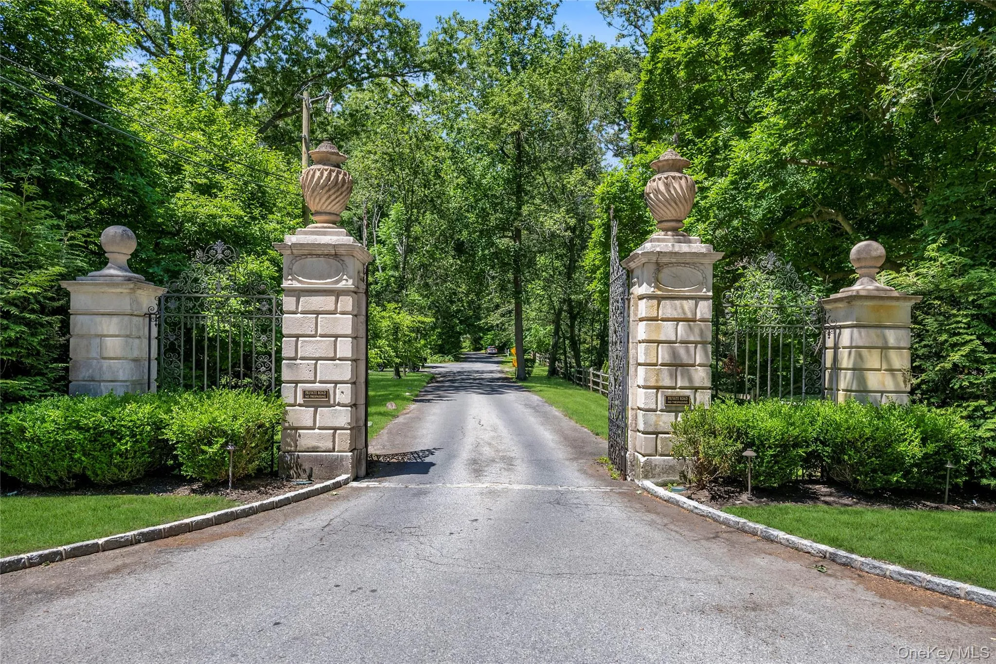 5 Eden Roc Drive, Oyster Bay, NY, 3 Bedrooms Bedrooms, 8 Rooms Rooms,2 BathroomsBathrooms,Residential,For Rent,Eden Roc,0,1009402 5 Eden Roc Drive, Oyster Bay, NY, 3 Bedrooms Bedrooms, 8 Rooms Rooms,2 BathroomsBathrooms,Residential,For Rent,Eden Roc,0,1009402