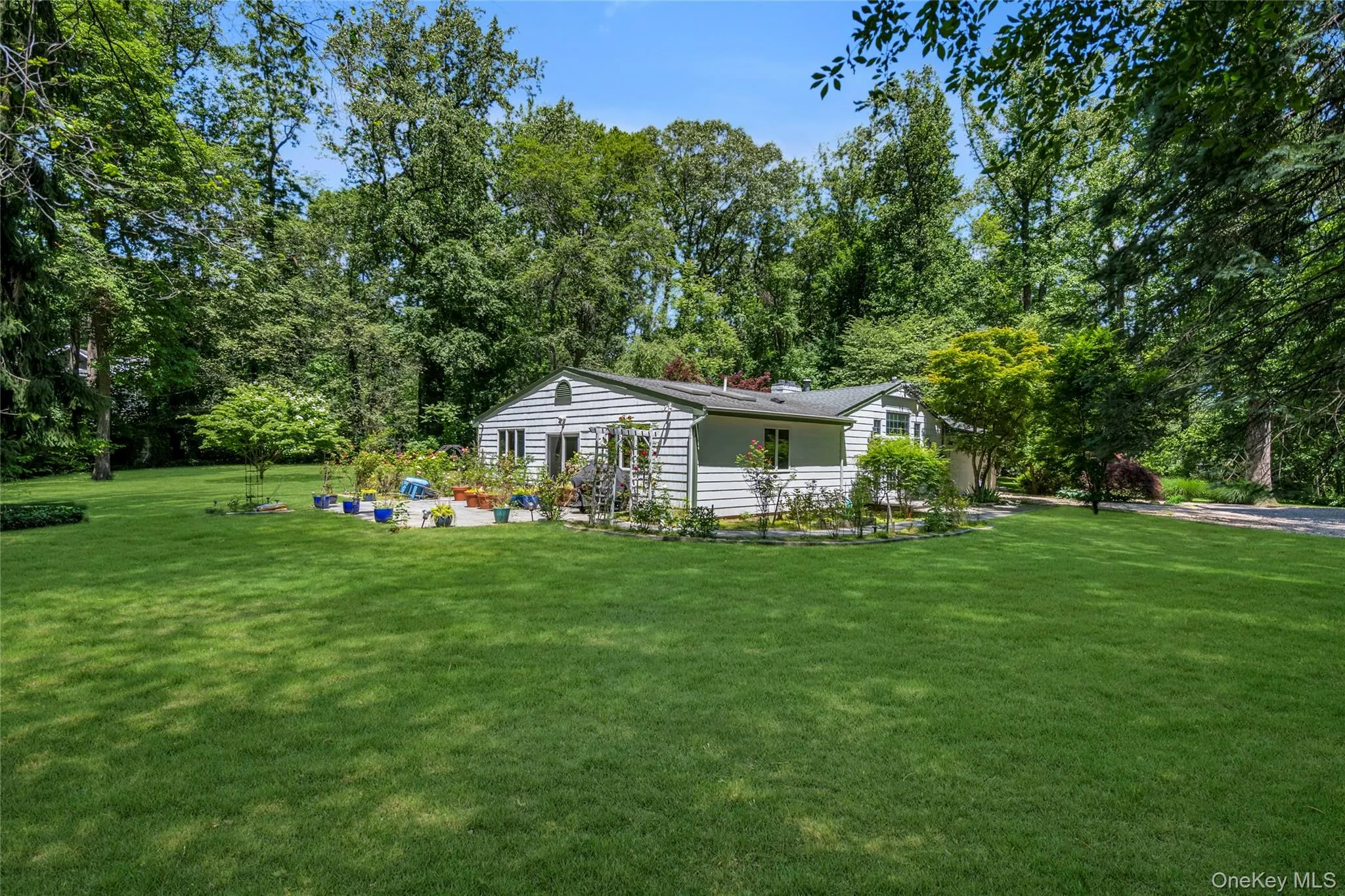 5 Eden Roc Drive, Oyster Bay, NY, 3 Bedrooms Bedrooms, 8 Rooms Rooms,2 BathroomsBathrooms,Residential,For Rent,Eden Roc,0,1009402 5 Eden Roc Drive, Oyster Bay, NY, 3 Bedrooms Bedrooms, 8 Rooms Rooms,2 BathroomsBathrooms,Residential,For Rent,Eden Roc,0,1009402