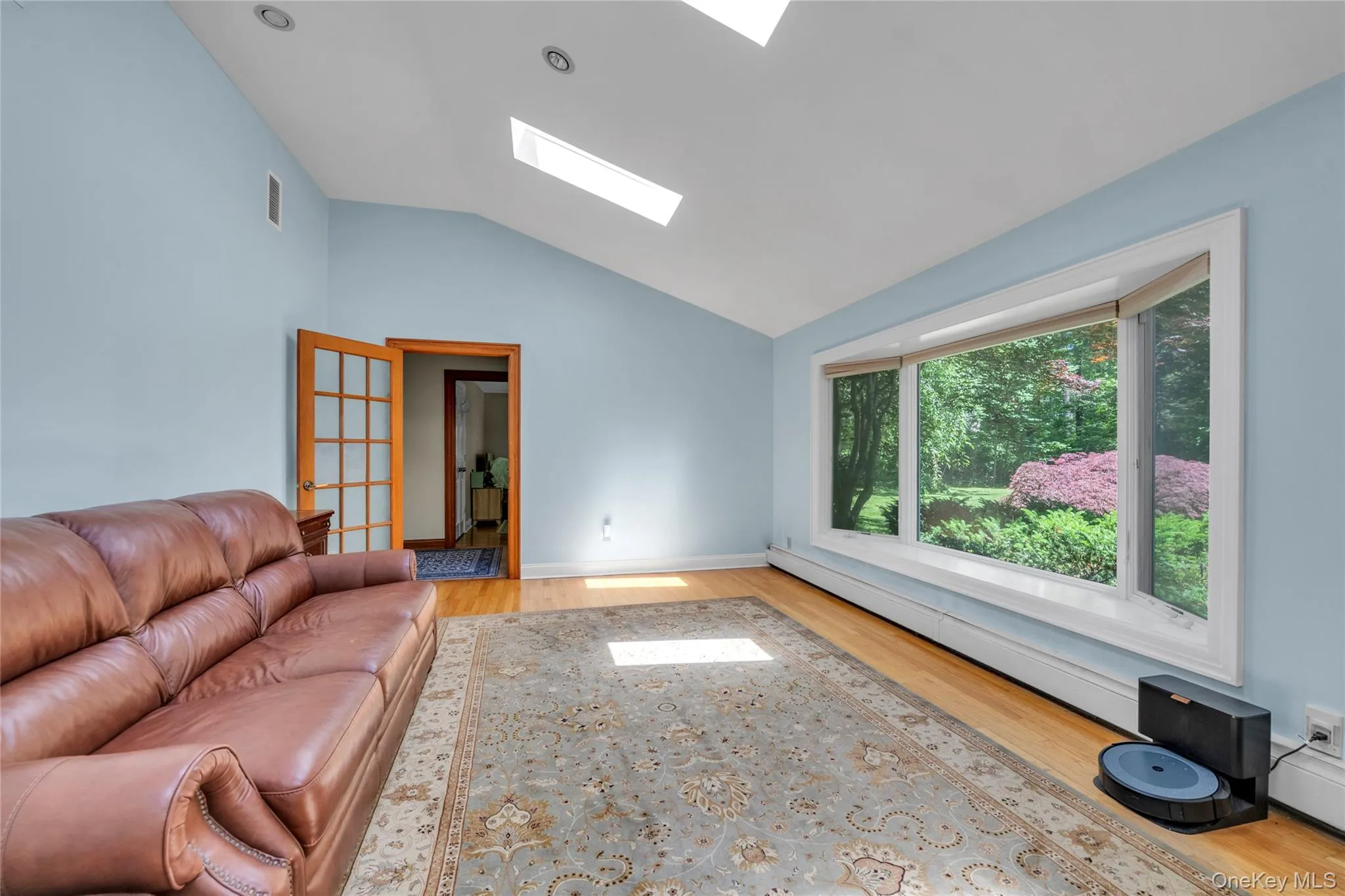 5 Eden Roc Drive, Oyster Bay, NY, 3 Bedrooms Bedrooms, 8 Rooms Rooms,2 BathroomsBathrooms,Residential,For Rent,Eden Roc,0,1009402 5 Eden Roc Drive, Oyster Bay, NY, 3 Bedrooms Bedrooms, 8 Rooms Rooms,2 BathroomsBathrooms,Residential,For Rent,Eden Roc,0,1009402