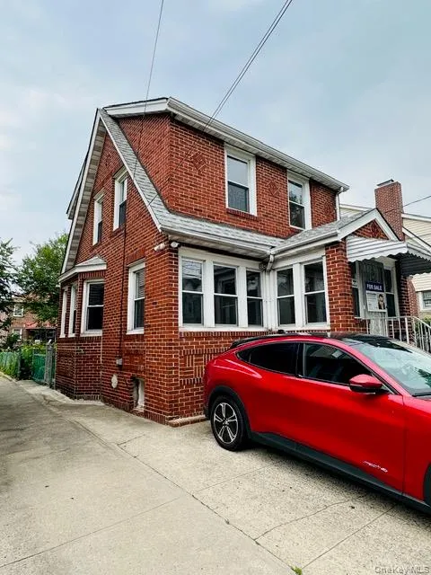 1620 Radcliff Avenue, New York, NY, 3 Bedrooms Bedrooms, 5 Rooms Rooms,1 BathroomBathrooms,Residential,For Rent,Radcliff,0,1009405 1620 Radcliff Avenue, New York, NY, 3 Bedrooms Bedrooms, 5 Rooms Rooms,1 BathroomBathrooms,Residential,For Rent,Radcliff,0,1009405