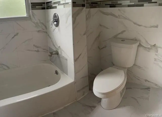1620 Radcliff Avenue, New York, NY, 3 Bedrooms Bedrooms, 5 Rooms Rooms,1 BathroomBathrooms,Residential,For Rent,Radcliff,0,1009405 1620 Radcliff Avenue, New York, NY, 3 Bedrooms Bedrooms, 5 Rooms Rooms,1 BathroomBathrooms,Residential,For Rent,Radcliff,0,1009405