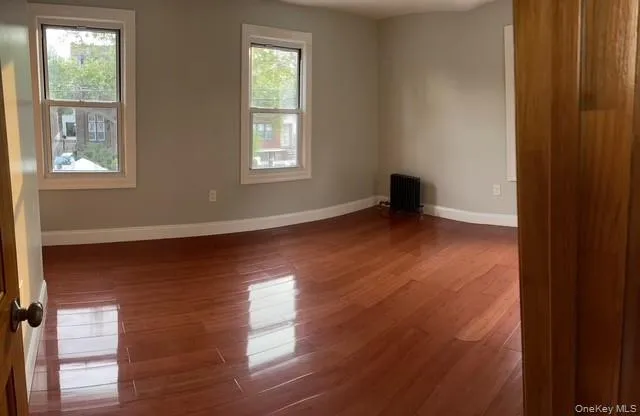 1620 Radcliff Avenue, New York, NY, 3 Bedrooms Bedrooms, 5 Rooms Rooms,1 BathroomBathrooms,Residential,For Rent,Radcliff,0,1009405 1620 Radcliff Avenue, New York, NY, 3 Bedrooms Bedrooms, 5 Rooms Rooms,1 BathroomBathrooms,Residential,For Rent,Radcliff,0,1009405