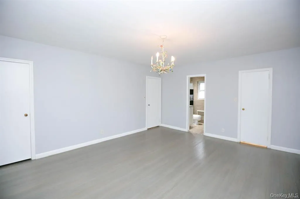 18714 Aberdeen Road, New York, NY, 4 Bedrooms Bedrooms, 9 Rooms Rooms,3 BathroomsBathrooms,Residential,For Rent,Aberdeen,0,1009406 18714 Aberdeen Road, New York, NY, 4 Bedrooms Bedrooms, 9 Rooms Rooms,3 BathroomsBathrooms,Residential,For Rent,Aberdeen,0,1009406