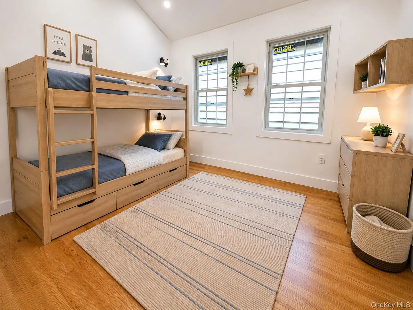 12310 85th Avenue, New York, NY, 3 Bedrooms Bedrooms, 7 Rooms Rooms,2 BathroomsBathrooms,Residential,For Rent,85th,0,1009407 12310 85th Avenue, New York, NY, 3 Bedrooms Bedrooms, 7 Rooms Rooms,2 BathroomsBathrooms,Residential,For Rent,85th,0,1009407