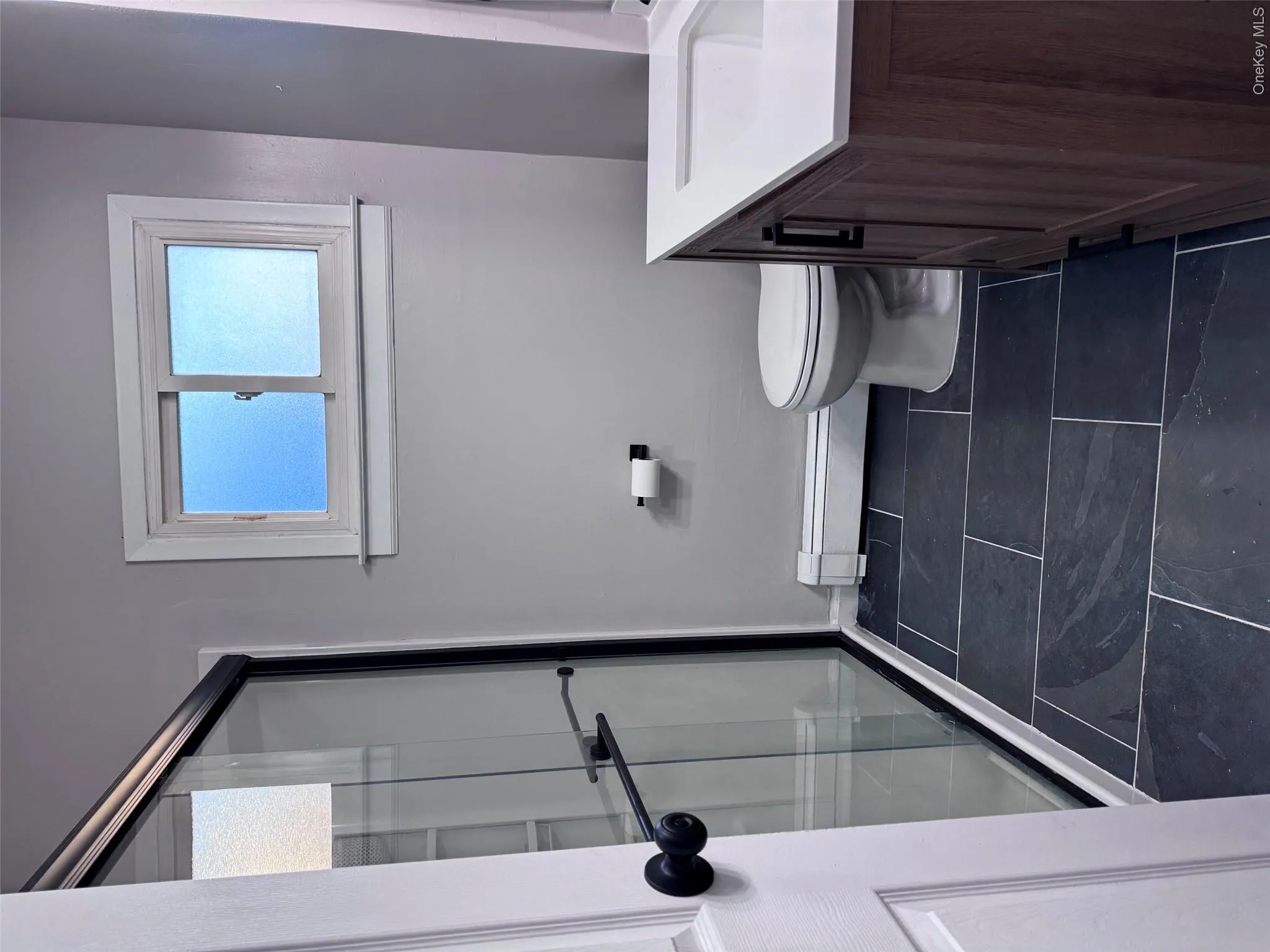 12 Terrace View Road, Oyster Bay, NY, 3 Bedrooms Bedrooms, 6 Rooms Rooms,1 BathroomBathrooms,Residential Lease,For Rent,Terrace View,0,1009414 12 Terrace View Road, Oyster Bay, NY, 3 Bedrooms Bedrooms, 6 Rooms Rooms,1 BathroomBathrooms,Residential Lease,For Rent,Terrace View,0,1009414