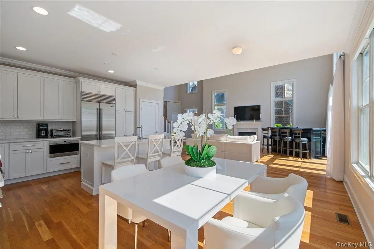 238 Coach Drive, Oyster Bay, NY, 3 Bedrooms Bedrooms, 8 Rooms Rooms,3 BathroomsBathrooms,Residential,For Rent,Coach,0,1009418 238 Coach Drive, Oyster Bay, NY, 3 Bedrooms Bedrooms, 8 Rooms Rooms,3 BathroomsBathrooms,Residential,For Rent,Coach,0,1009418