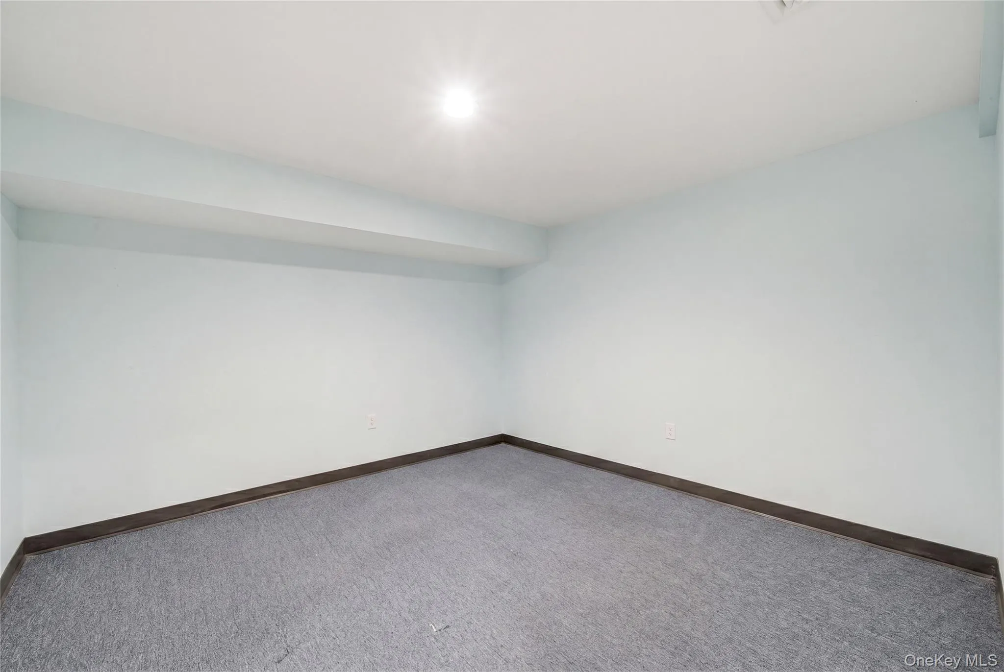 209 Broadway, Babylon, NY, ,Commercial Lease,For Rent,Broadway,0,1009421 209 Broadway, Babylon, NY, ,Commercial Lease,For Rent,Broadway,0,1009421