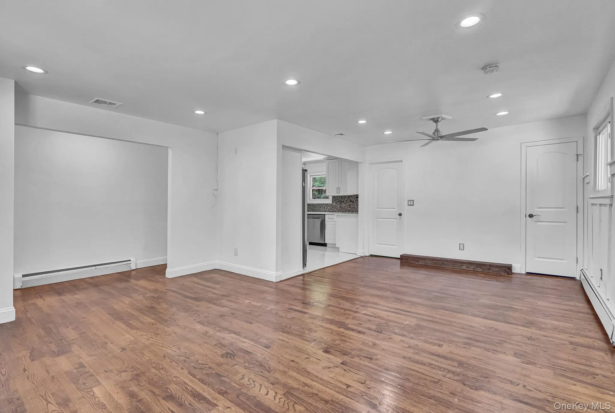 9 Taft Court, Babylon, NY, 3 Bedrooms Bedrooms, 9 Rooms Rooms,2 BathroomsBathrooms,Residential,For Rent,Taft,0,1009422 9 Taft Court, Babylon, NY, 3 Bedrooms Bedrooms, 9 Rooms Rooms,2 BathroomsBathrooms,Residential,For Rent,Taft,0,1009422