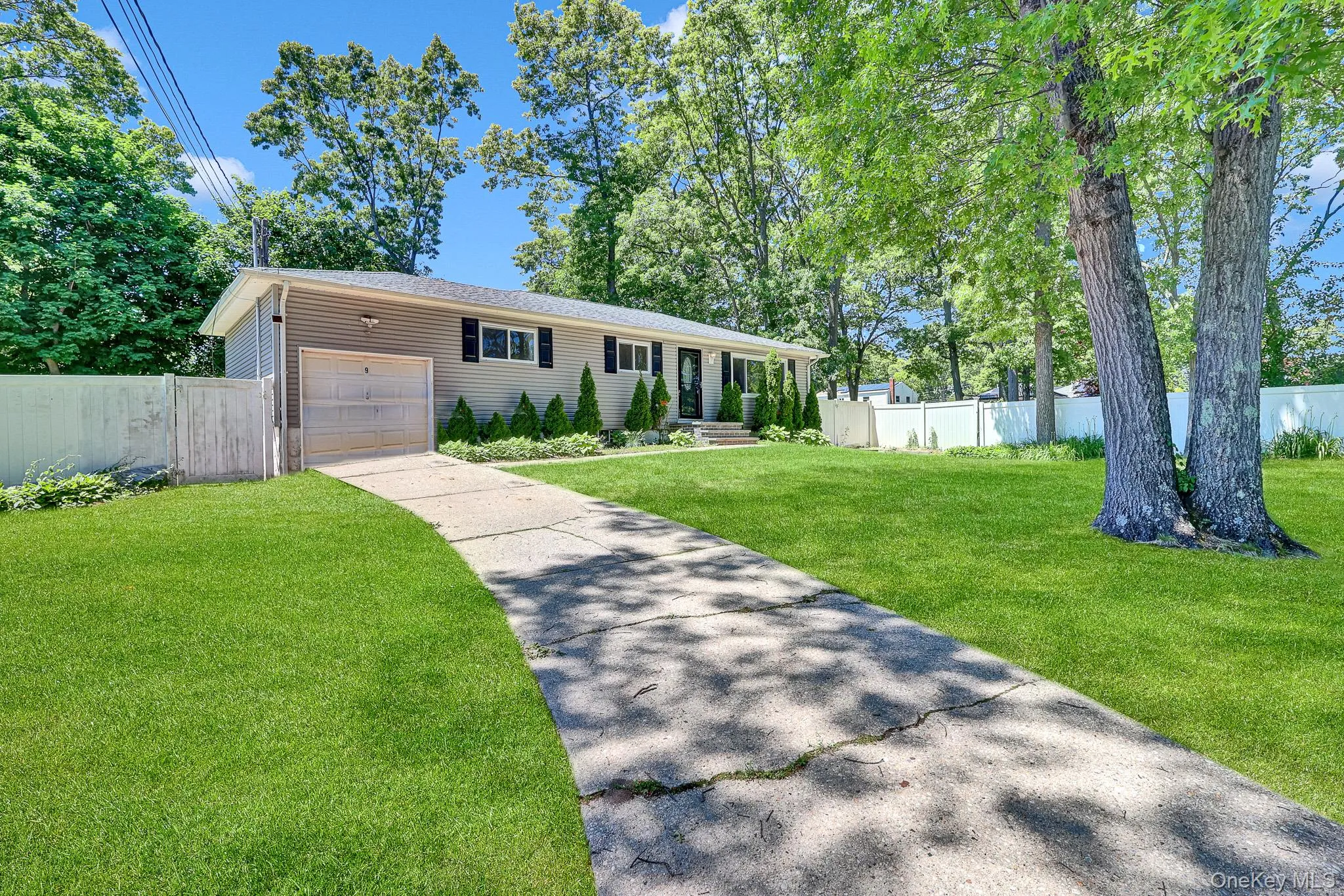 9 Taft Court, Babylon, NY, 3 Bedrooms Bedrooms, 9 Rooms Rooms,2 BathroomsBathrooms,Residential,For Rent,Taft,0,1009422 9 Taft Court, Babylon, NY, 3 Bedrooms Bedrooms, 9 Rooms Rooms,2 BathroomsBathrooms,Residential,For Rent,Taft,0,1009422