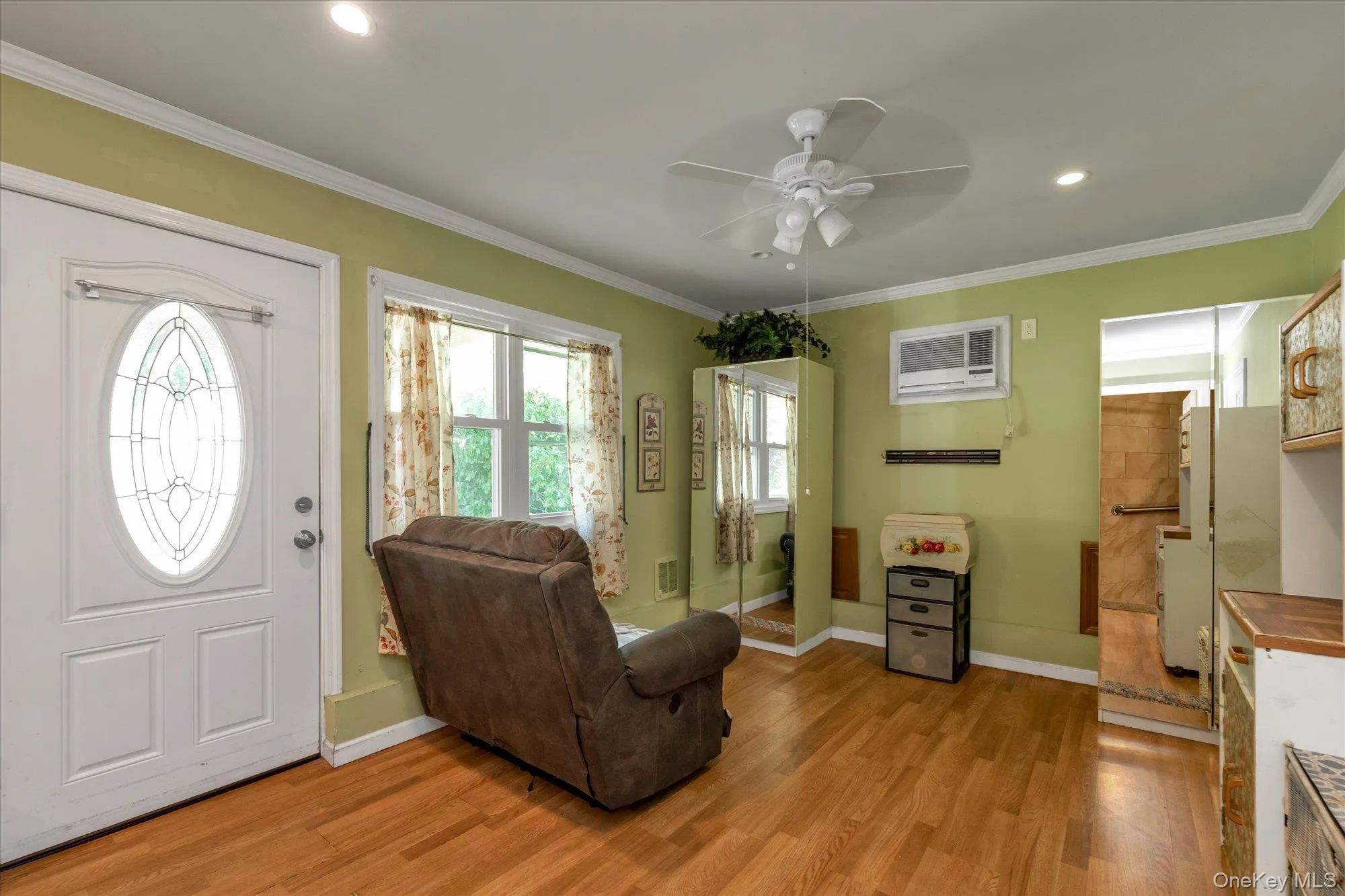 2484 Lindy Road, Hempstead, NY, 4 Bedrooms Bedrooms, 7 Rooms Rooms,1 BathroomBathrooms,Residential,For Rent,Lindy,0,1009426 2484 Lindy Road, Hempstead, NY, 4 Bedrooms Bedrooms, 7 Rooms Rooms,1 BathroomBathrooms,Residential,For Rent,Lindy,0,1009426