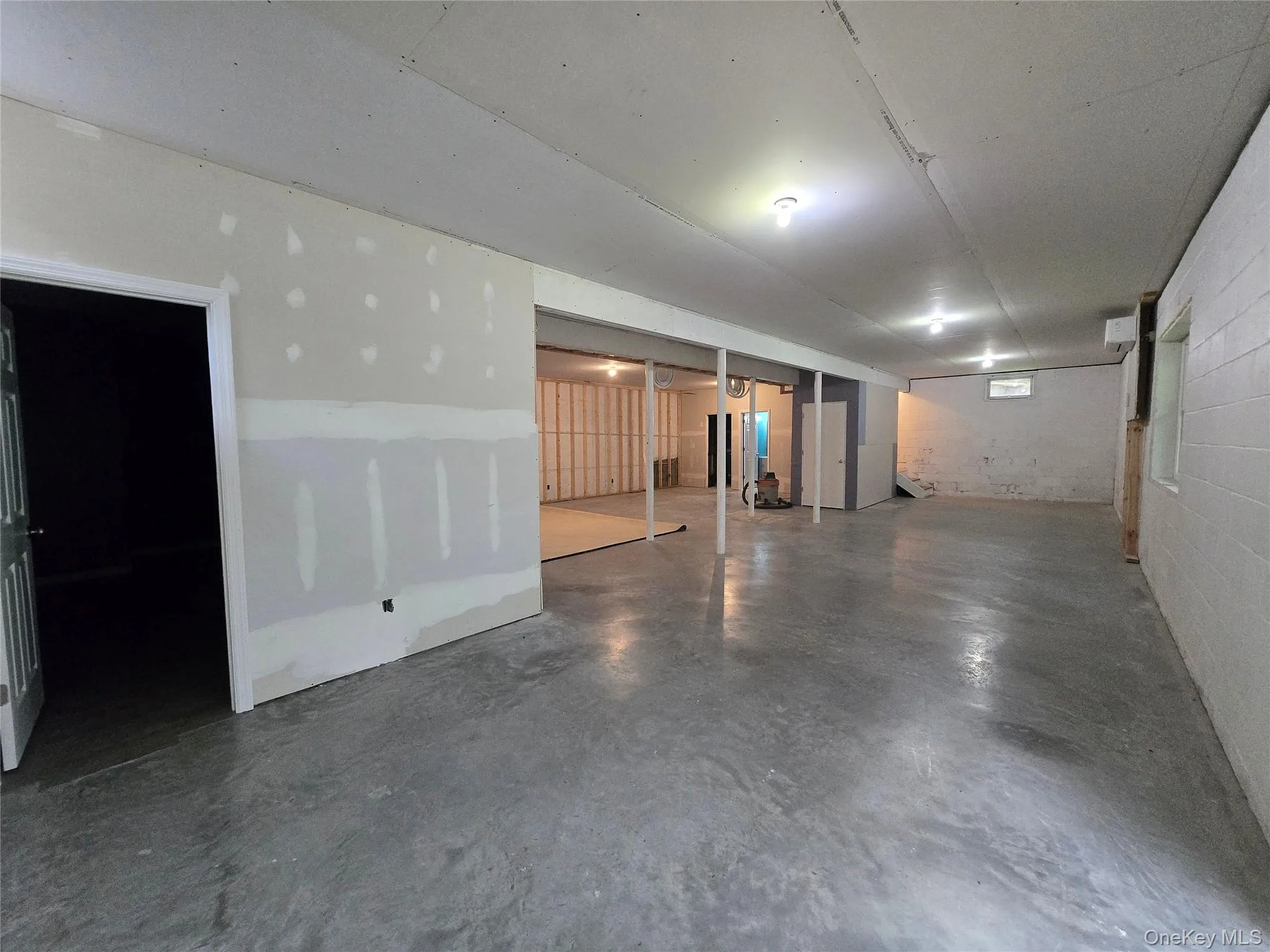 14 Elm Street, Crawford, NY, 4 Bedrooms Bedrooms, 7 Rooms Rooms,4 BathroomsBathrooms,Residential,For Rent,Elm,0,1009434 14 Elm Street, Crawford, NY, 4 Bedrooms Bedrooms, 7 Rooms Rooms,4 BathroomsBathrooms,Residential,For Rent,Elm,0,1009434