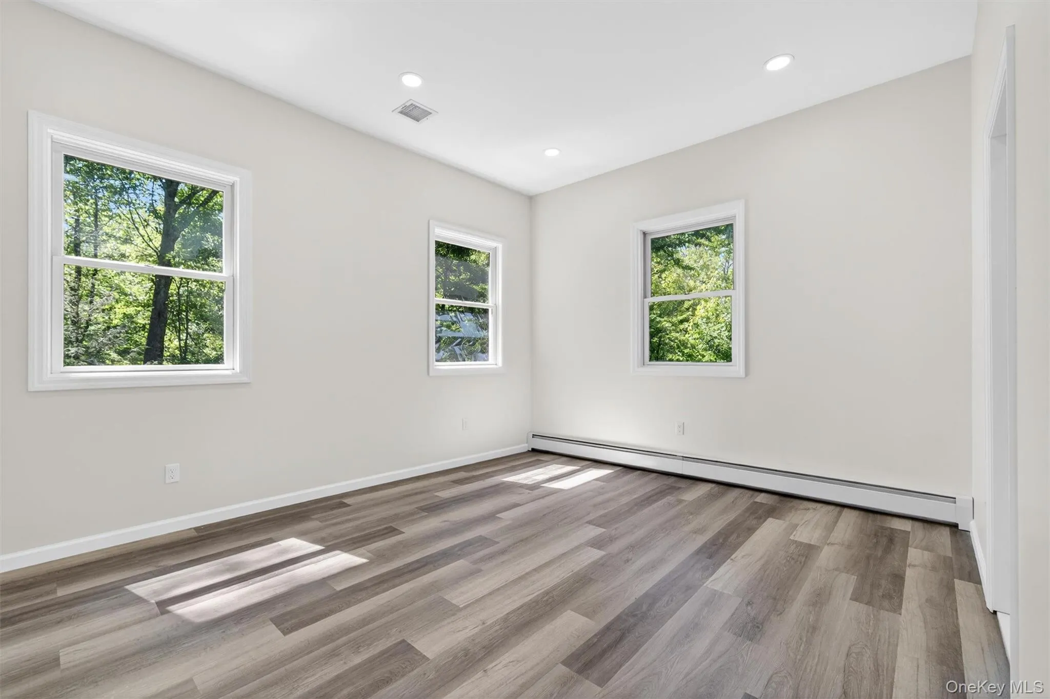 14 Elm Street, Crawford, NY, 3 Bedrooms Bedrooms, 7 Rooms Rooms,2 BathroomsBathrooms,Residential,For Rent,Elm,0,1009434 14 Elm Street, Crawford, NY, 3 Bedrooms Bedrooms, 7 Rooms Rooms,2 BathroomsBathrooms,Residential,For Rent,Elm,0,1009434
