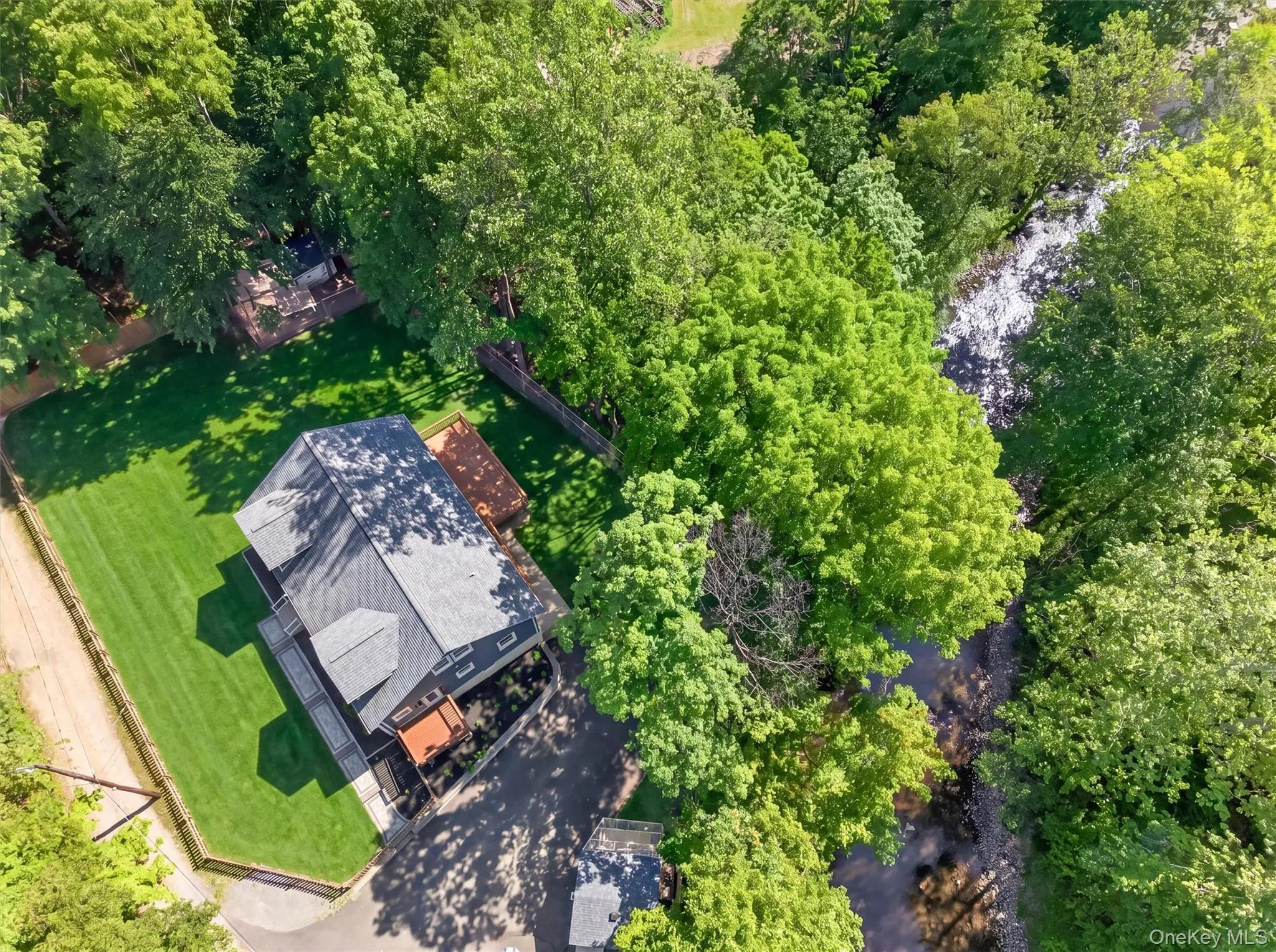 14 Elm Street, Crawford, NY, 4 Bedrooms Bedrooms, 7 Rooms Rooms,4 BathroomsBathrooms,Residential,For Rent,Elm,0,1009434 14 Elm Street, Crawford, NY, 4 Bedrooms Bedrooms, 7 Rooms Rooms,4 BathroomsBathrooms,Residential,For Rent,Elm,0,1009434