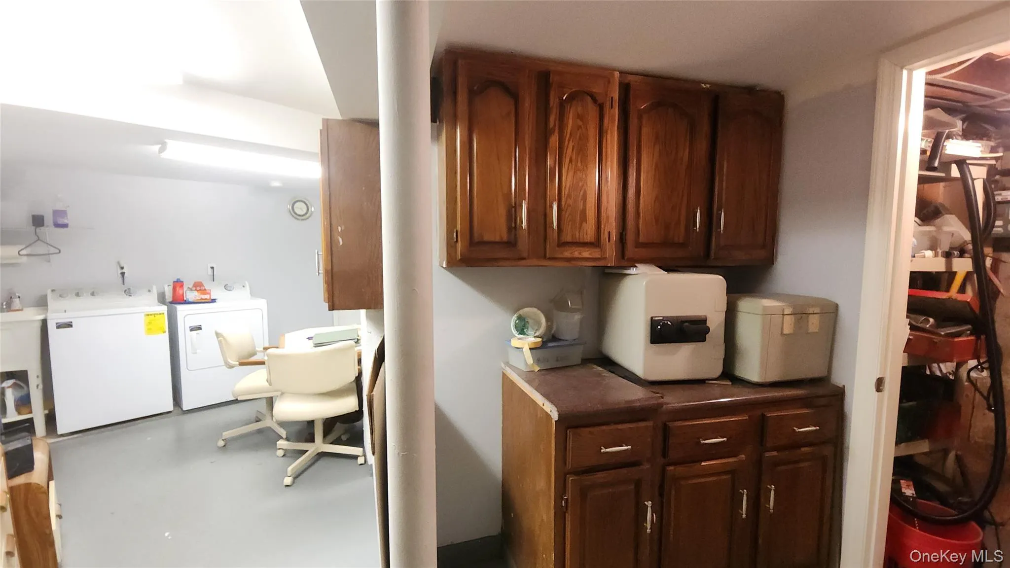 7432 Calamus Avenue, New York, NY, 4 Bedrooms Bedrooms, 10 Rooms Rooms,3 BathroomsBathrooms,Residential,For Rent,Calamus,0,1009439 7432 Calamus Avenue, New York, NY, 4 Bedrooms Bedrooms, 10 Rooms Rooms,3 BathroomsBathrooms,Residential,For Rent,Calamus,0,1009439