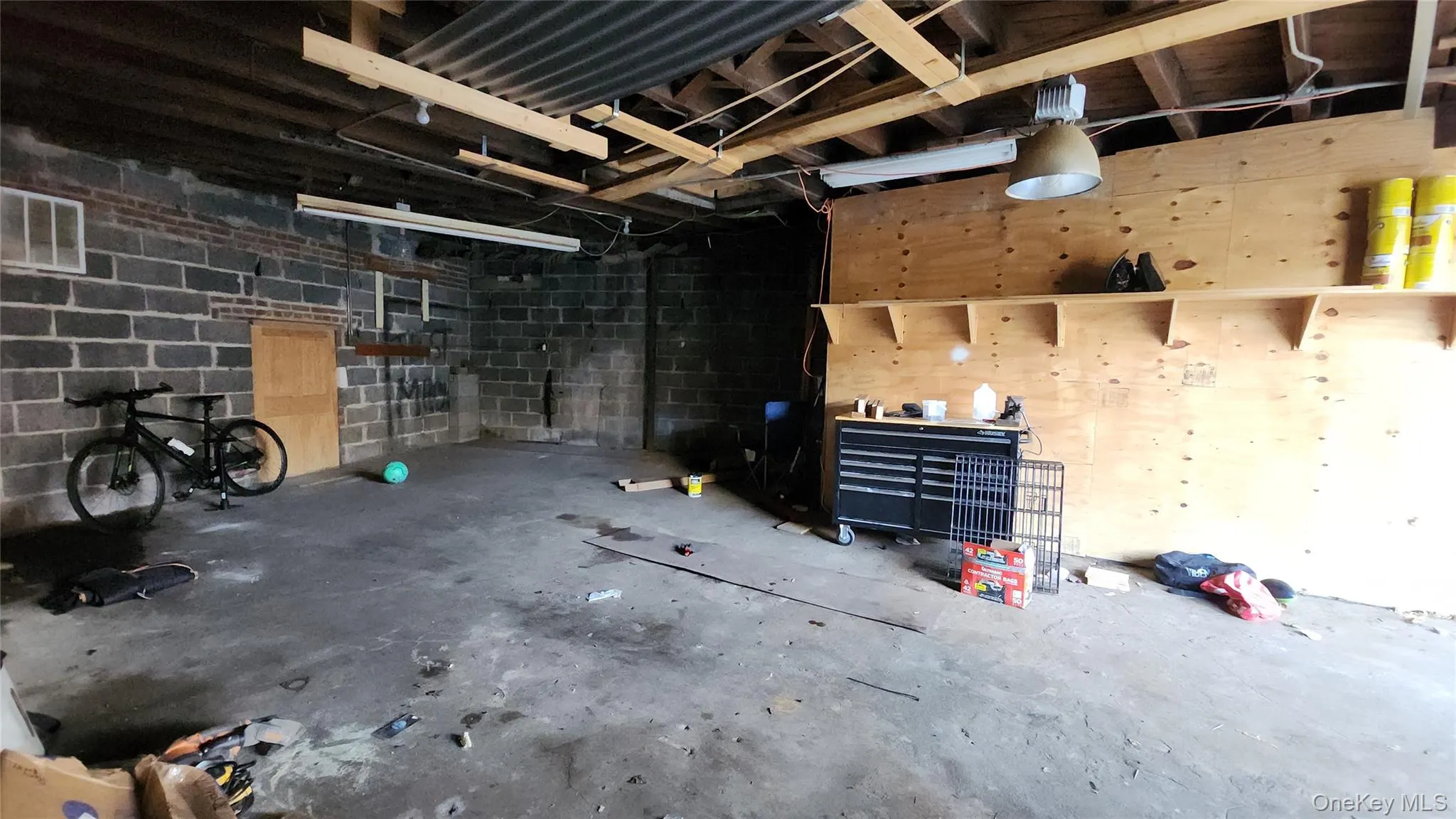 7432 Calamus Avenue, New York, NY, 4 Bedrooms Bedrooms, 10 Rooms Rooms,3 BathroomsBathrooms,Residential,For Rent,Calamus,0,KEY1009439 7432 Calamus Avenue, New York, NY, 4 Bedrooms Bedrooms, 10 Rooms Rooms,3 BathroomsBathrooms,Residential,For Rent,Calamus,0,KEY1009439