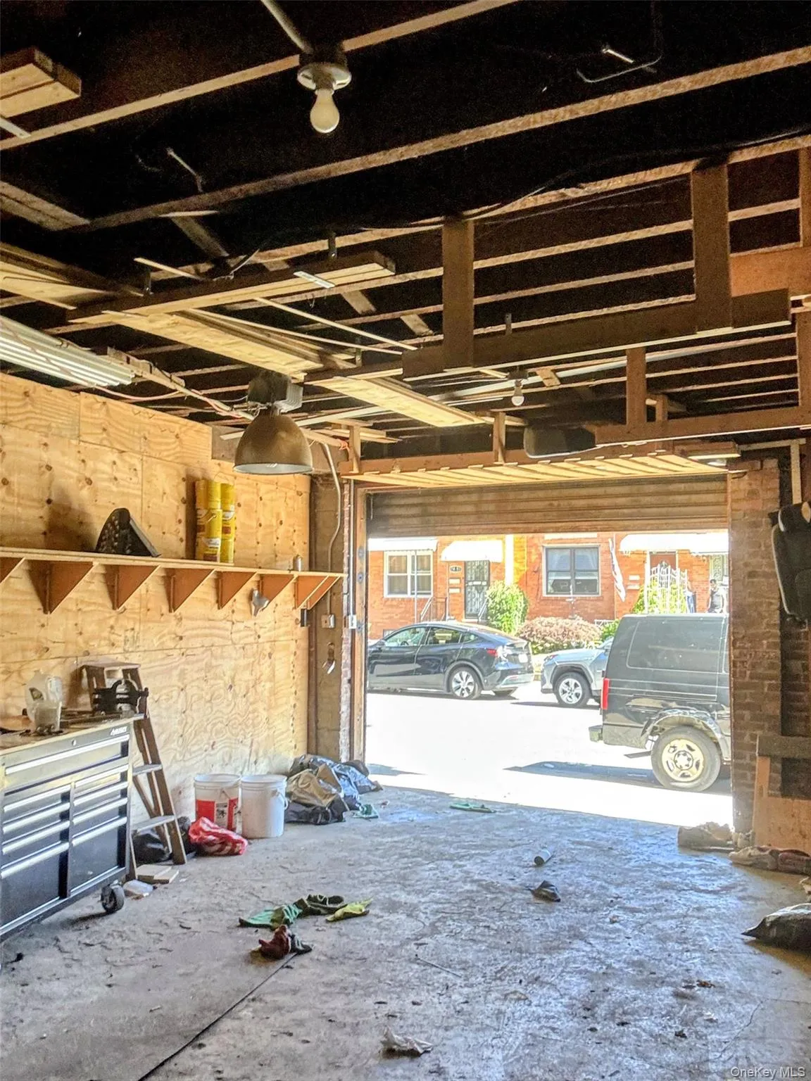 7432 Calamus Avenue, New York, NY, 4 Bedrooms Bedrooms, 10 Rooms Rooms,3 BathroomsBathrooms,Residential,For Rent,Calamus,0,KEY1009439 7432 Calamus Avenue, New York, NY, 4 Bedrooms Bedrooms, 10 Rooms Rooms,3 BathroomsBathrooms,Residential,For Rent,Calamus,0,KEY1009439