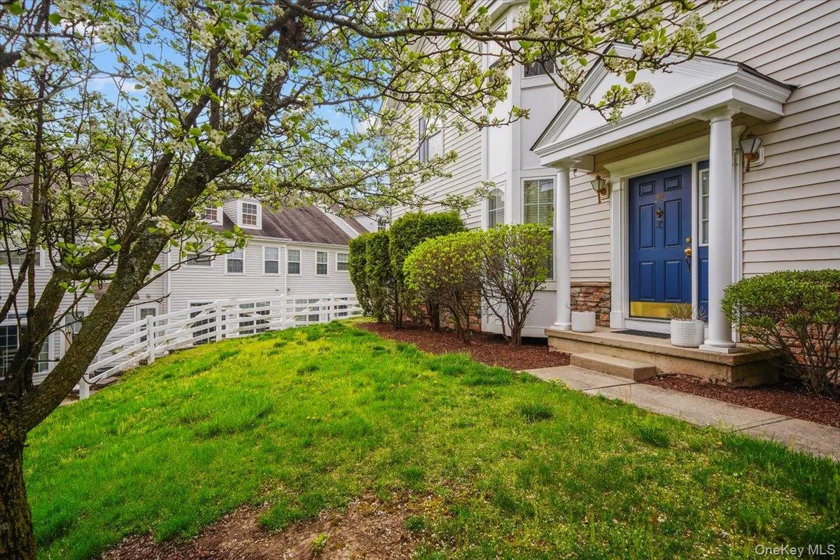 24 Ford Court, Monroe, NY, 3 Bedrooms Bedrooms, 7 Rooms Rooms,2 BathroomsBathrooms,Residential Lease,For Rent,Ford,0,1009441 24 Ford Court, Monroe, NY, 3 Bedrooms Bedrooms, 7 Rooms Rooms,2 BathroomsBathrooms,Residential Lease,For Rent,Ford,0,1009441
