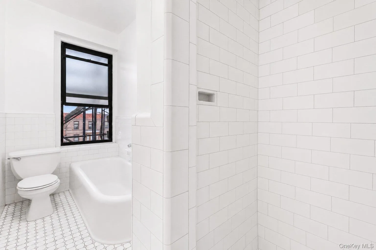 850 Saint Marks Avenue, New York, NY, 3 Bedrooms Bedrooms, 6 Rooms Rooms,1 BathroomBathrooms,Residential,For Rent,Saint Marks,0,1009442 850 Saint Marks Avenue, New York, NY, 3 Bedrooms Bedrooms, 6 Rooms Rooms,1 BathroomBathrooms,Residential,For Rent,Saint Marks,0,1009442