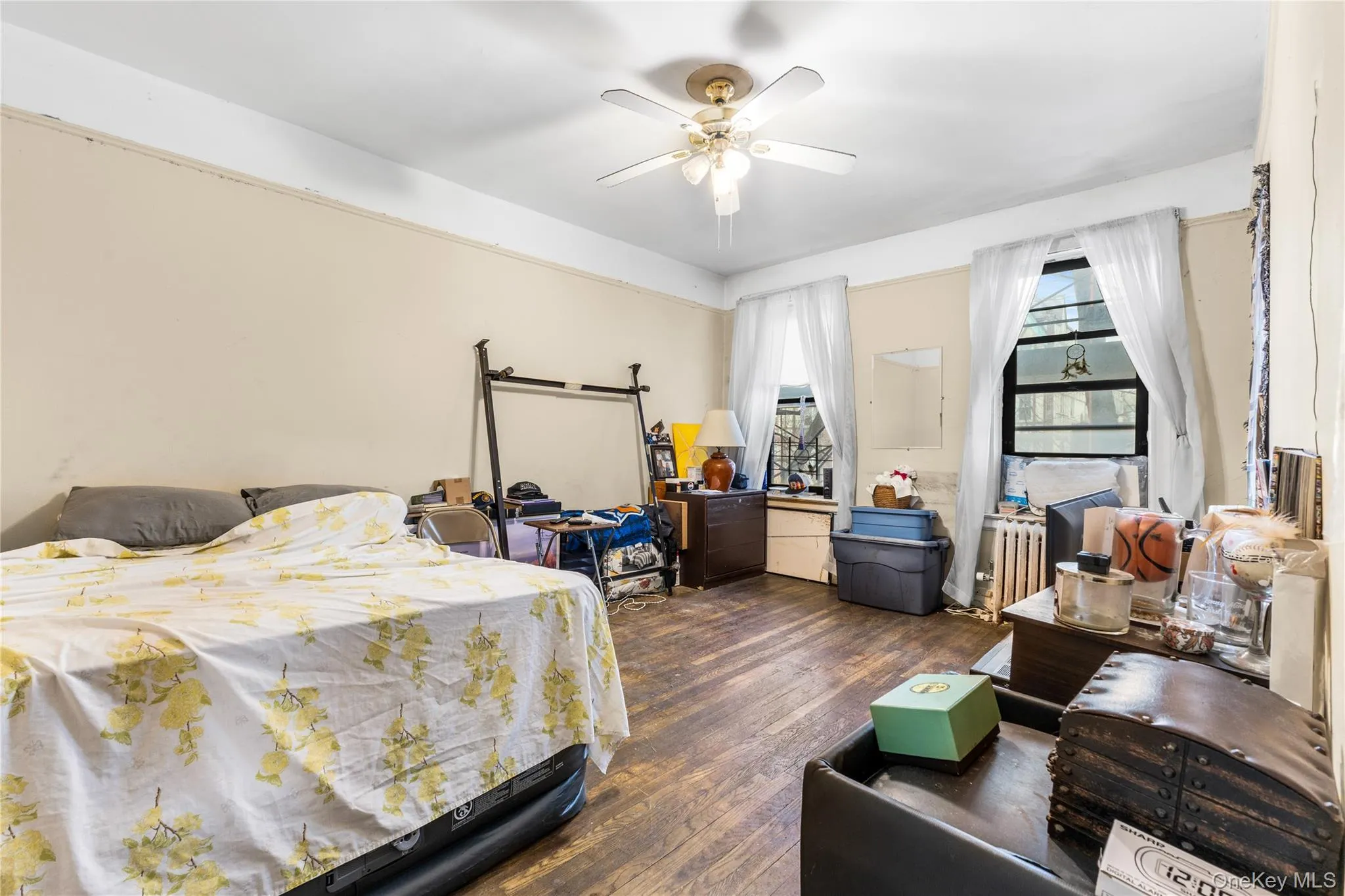 850 Saint Marks Avenue, New York, NY, 3 Bedrooms Bedrooms, 6 Rooms Rooms,1 BathroomBathrooms,Residential,For Rent,Saint Marks,0,1009442 850 Saint Marks Avenue, New York, NY, 3 Bedrooms Bedrooms, 6 Rooms Rooms,1 BathroomBathrooms,Residential,For Rent,Saint Marks,0,1009442