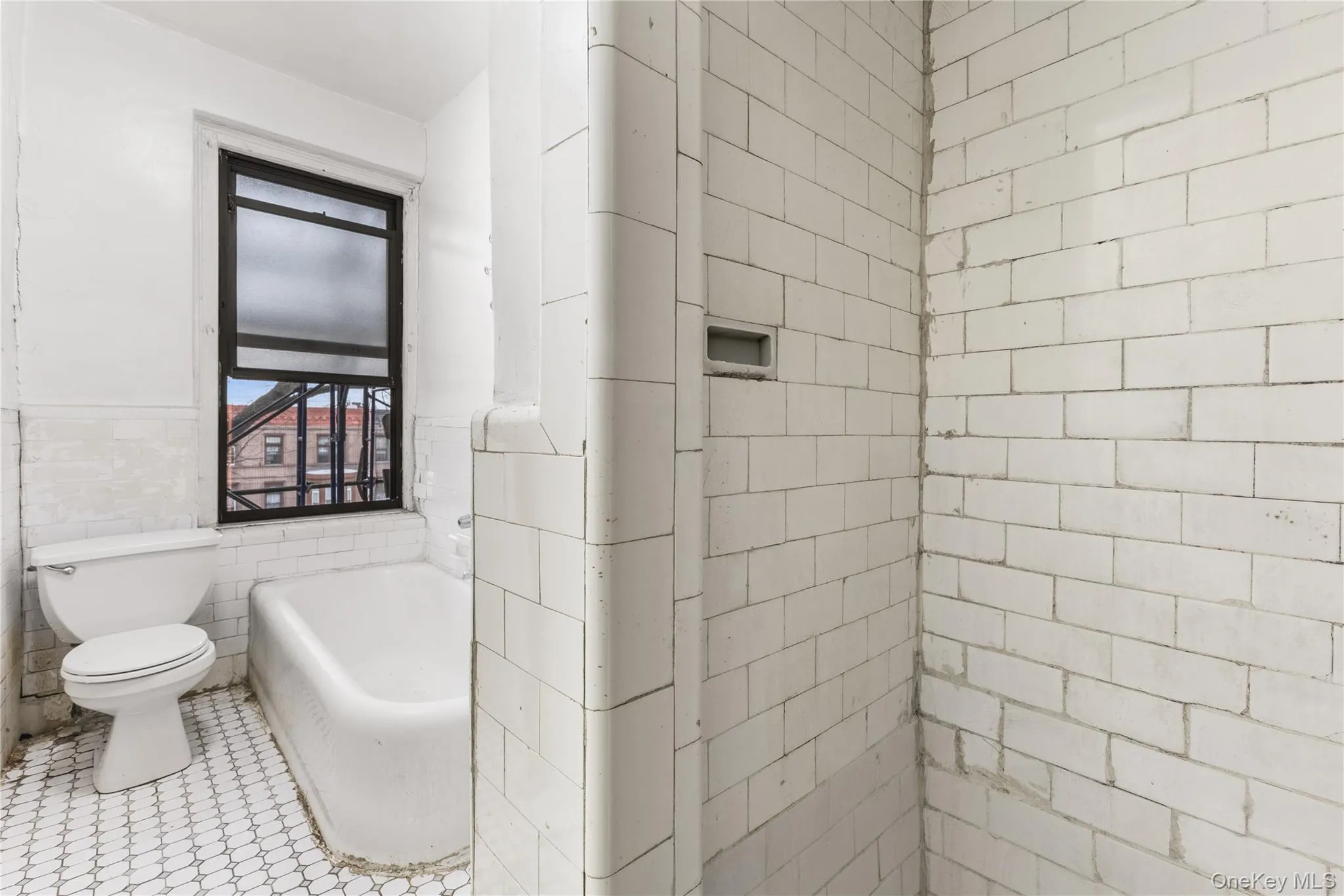 850 Saint Marks Avenue, New York, NY, 3 Bedrooms Bedrooms, 6 Rooms Rooms,1 BathroomBathrooms,Residential,For Rent,Saint Marks,0,1009442 850 Saint Marks Avenue, New York, NY, 3 Bedrooms Bedrooms, 6 Rooms Rooms,1 BathroomBathrooms,Residential,For Rent,Saint Marks,0,1009442