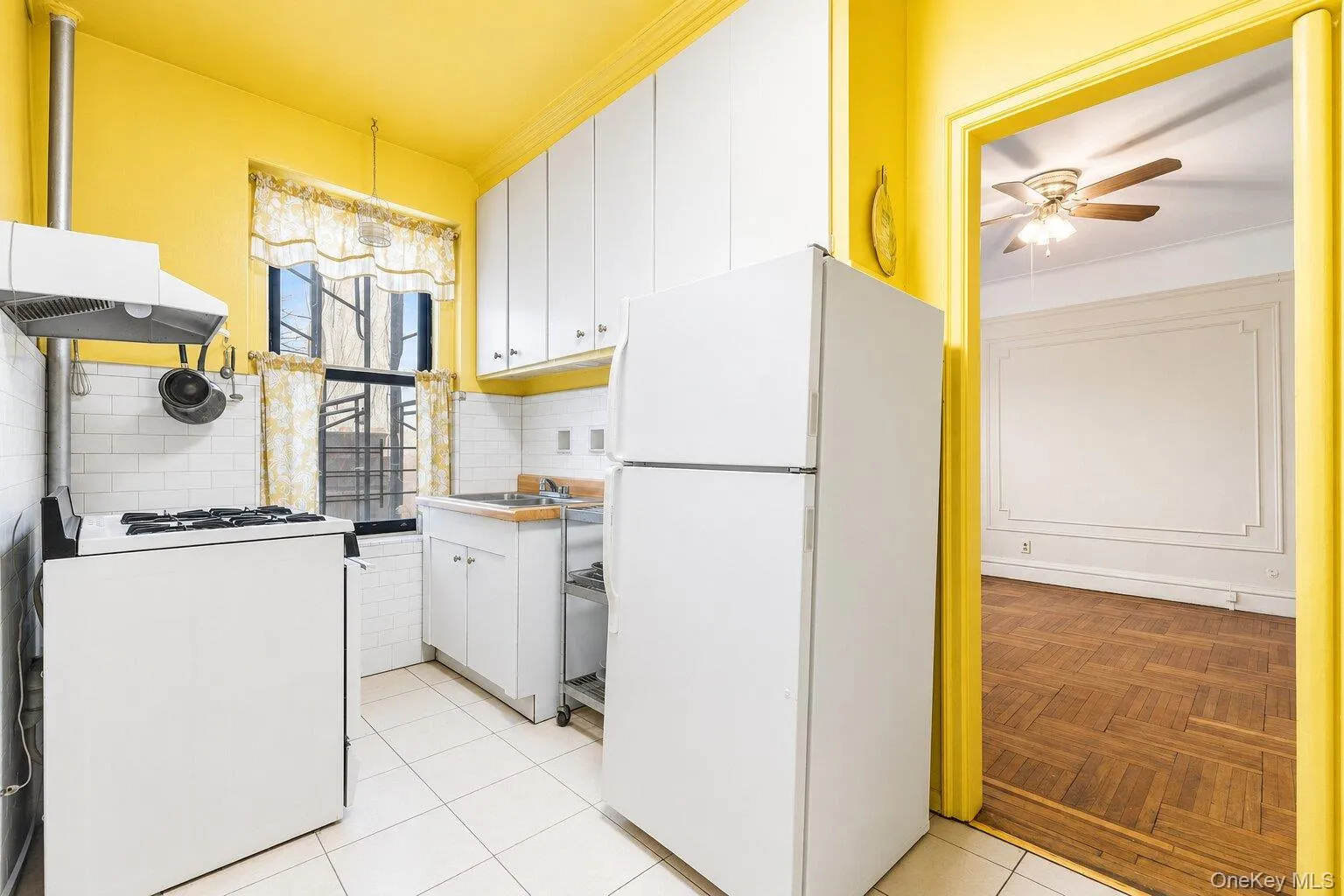 850 Saint Marks Avenue, New York, NY, 3 Bedrooms Bedrooms, 6 Rooms Rooms,1 BathroomBathrooms,Residential,For Rent,Saint Marks,0,1009442 850 Saint Marks Avenue, New York, NY, 3 Bedrooms Bedrooms, 6 Rooms Rooms,1 BathroomBathrooms,Residential,For Rent,Saint Marks,0,1009442