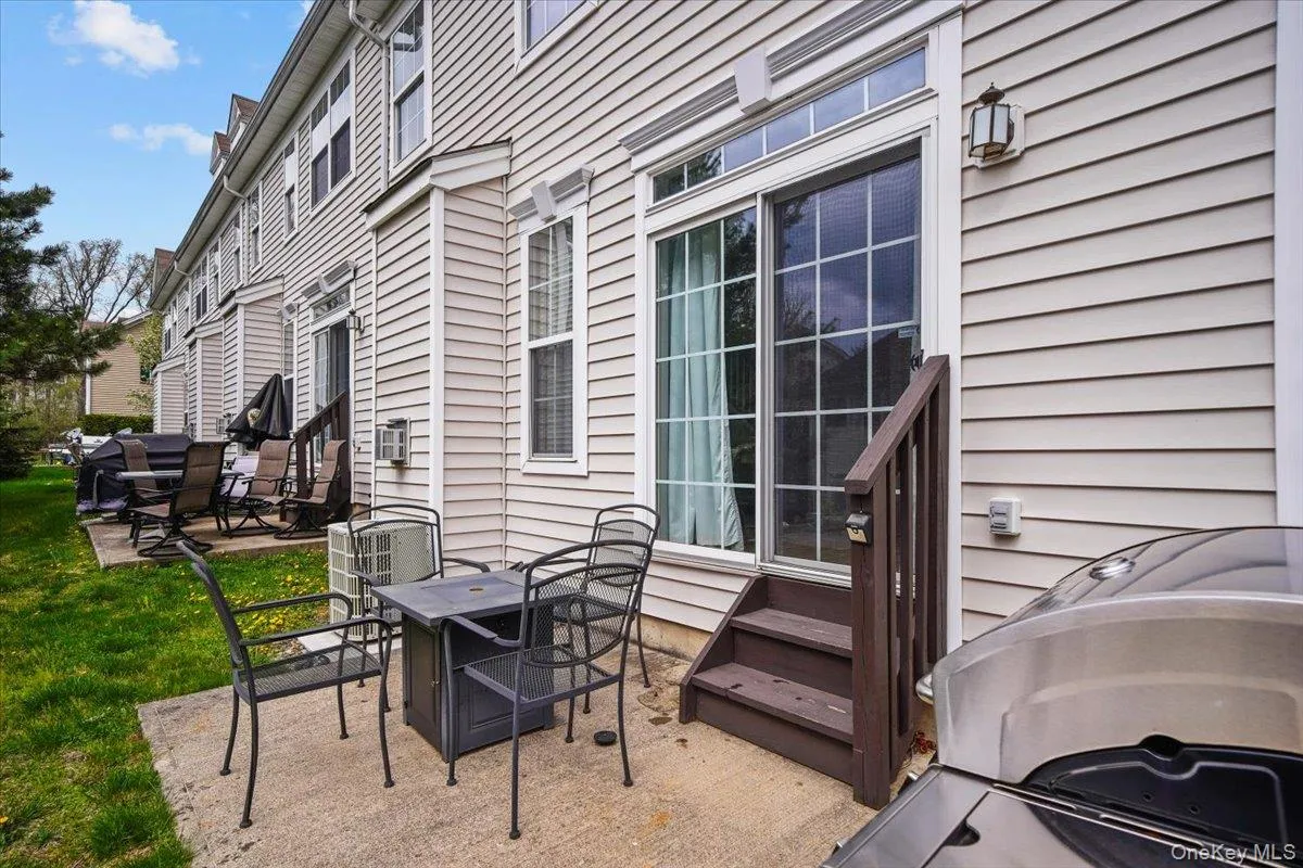 24 Ford Court, Monroe, NY, 3 Bedrooms Bedrooms, 7 Rooms Rooms,2 BathroomsBathrooms,Residential,For Rent,Ford,0,1009443 24 Ford Court, Monroe, NY, 3 Bedrooms Bedrooms, 7 Rooms Rooms,2 BathroomsBathrooms,Residential,For Rent,Ford,0,1009443