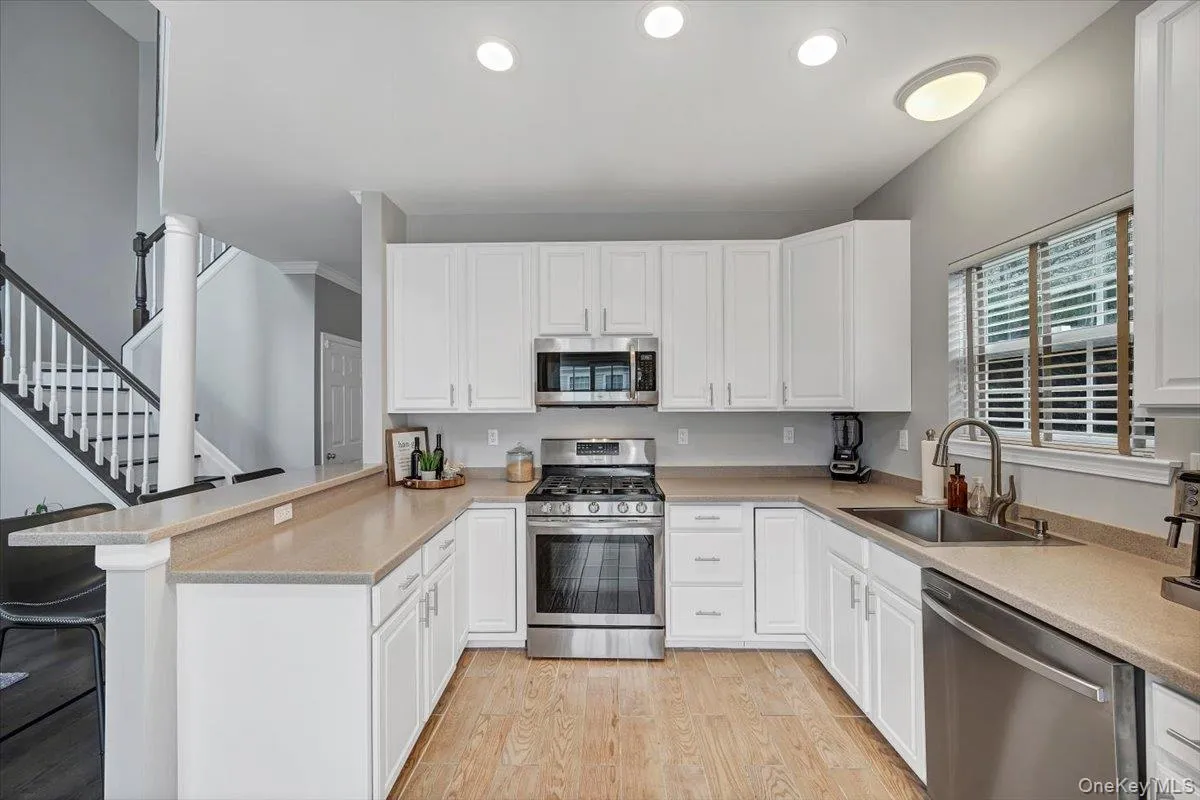 24 Ford Court, Monroe, NY, 3 Bedrooms Bedrooms, 7 Rooms Rooms,2 BathroomsBathrooms,Residential,For Rent,Ford,0,1009443 24 Ford Court, Monroe, NY, 3 Bedrooms Bedrooms, 7 Rooms Rooms,2 BathroomsBathrooms,Residential,For Rent,Ford,0,1009443
