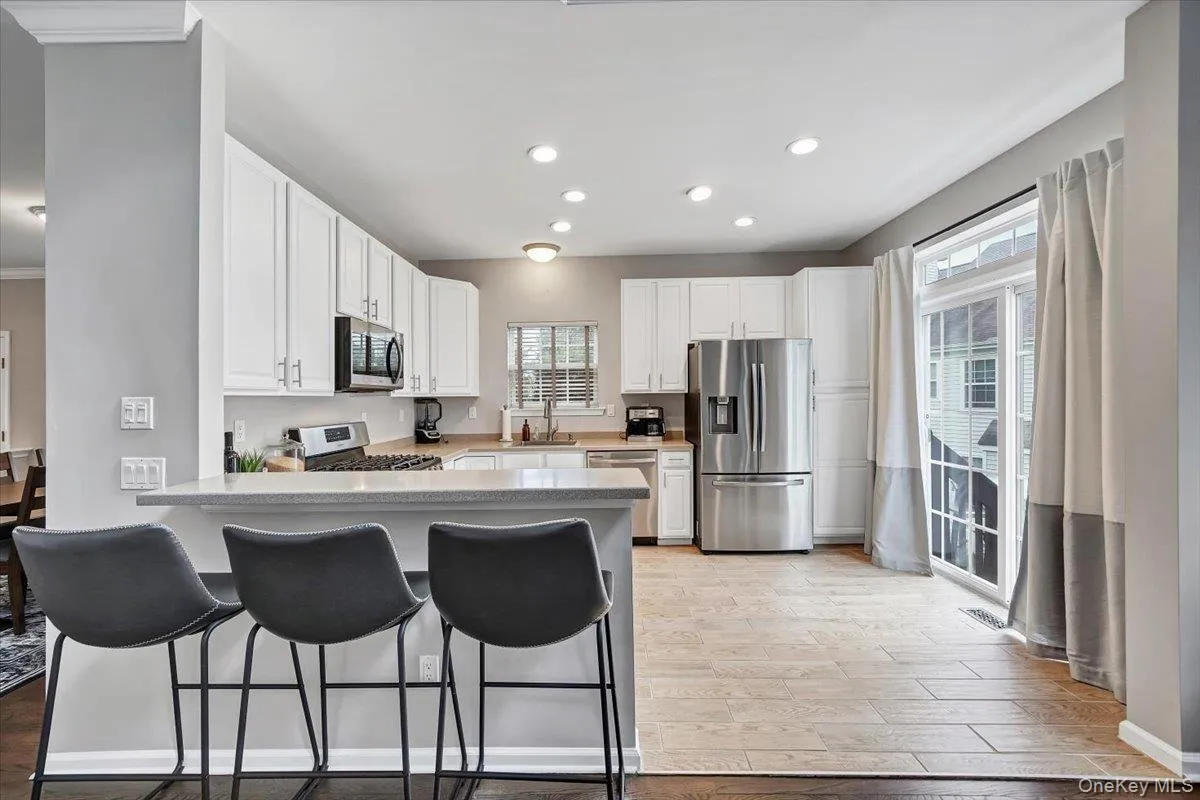 24 Ford Court, Monroe, NY, 3 Bedrooms Bedrooms, 7 Rooms Rooms,2 BathroomsBathrooms,Residential,For Rent,Ford,0,1009443 24 Ford Court, Monroe, NY, 3 Bedrooms Bedrooms, 7 Rooms Rooms,2 BathroomsBathrooms,Residential,For Rent,Ford,0,1009443