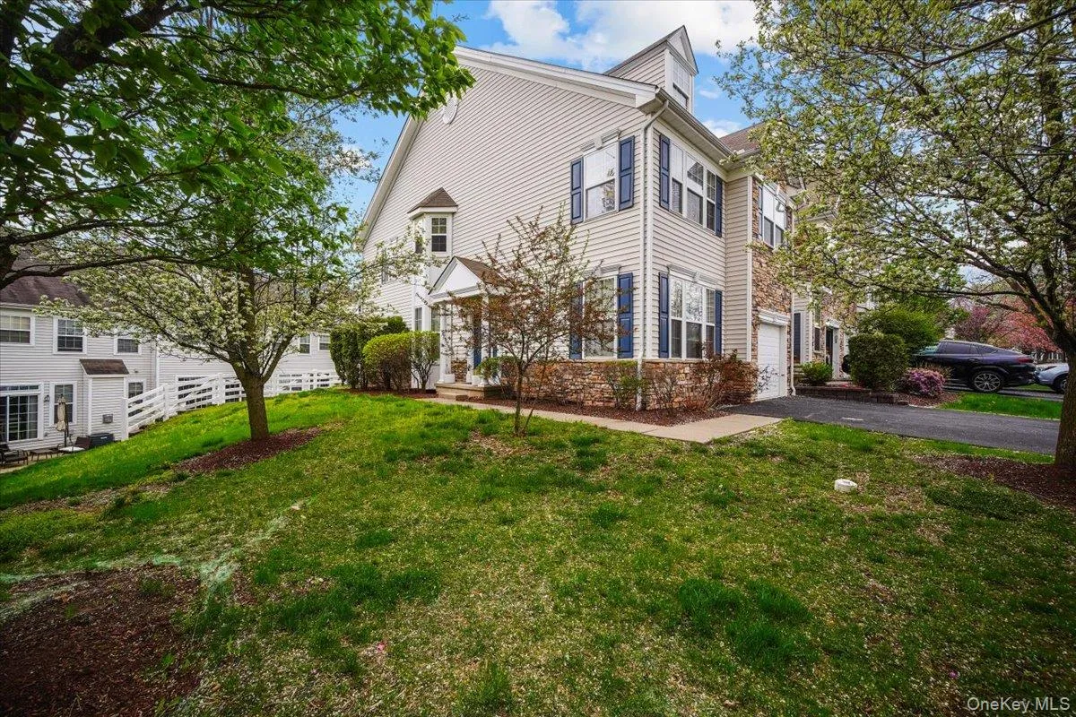 24 Ford Court, Monroe, NY, 3 Bedrooms Bedrooms, 7 Rooms Rooms,2 BathroomsBathrooms,Residential,For Rent,Ford,0,1009443 24 Ford Court, Monroe, NY, 3 Bedrooms Bedrooms, 7 Rooms Rooms,2 BathroomsBathrooms,Residential,For Rent,Ford,0,1009443