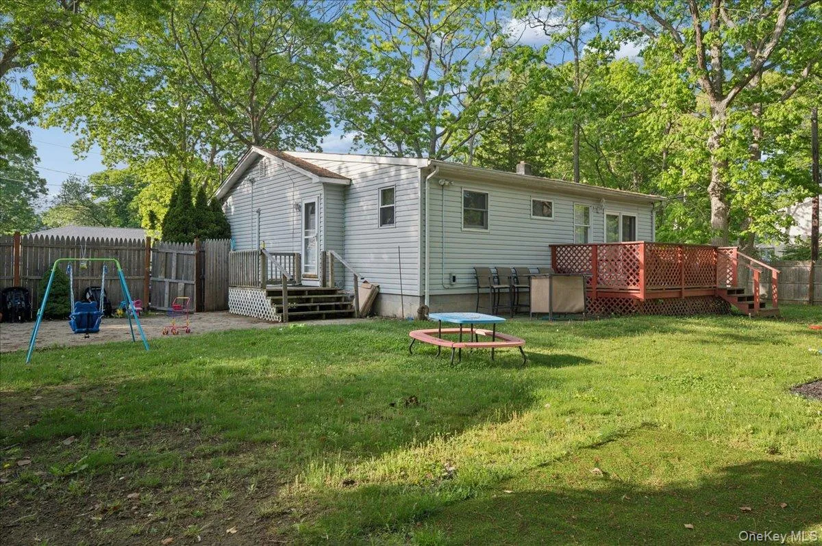 84 Queen Road, Brookhaven, NY, 3 Bedrooms Bedrooms, 5 Rooms Rooms,2 BathroomsBathrooms,Residential,For Rent,Queen,0,1009449 84 Queen Road, Brookhaven, NY, 3 Bedrooms Bedrooms, 5 Rooms Rooms,2 BathroomsBathrooms,Residential,For Rent,Queen,0,1009449