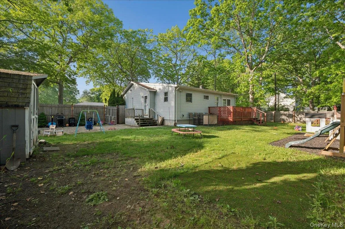 84 Queen Road, Brookhaven, NY, 3 Bedrooms Bedrooms, 5 Rooms Rooms,2 BathroomsBathrooms,Residential,For Rent,Queen,0,1009449 84 Queen Road, Brookhaven, NY, 3 Bedrooms Bedrooms, 5 Rooms Rooms,2 BathroomsBathrooms,Residential,For Rent,Queen,0,1009449