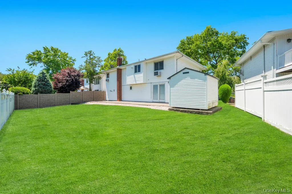 1827 Roberta Lane, Hempstead, NY, 3 Bedrooms Bedrooms, 9 Rooms Rooms,2 BathroomsBathrooms,Residential,For Rent,Roberta,0,1009455 1827 Roberta Lane, Hempstead, NY, 3 Bedrooms Bedrooms, 9 Rooms Rooms,2 BathroomsBathrooms,Residential,For Rent,Roberta,0,1009455