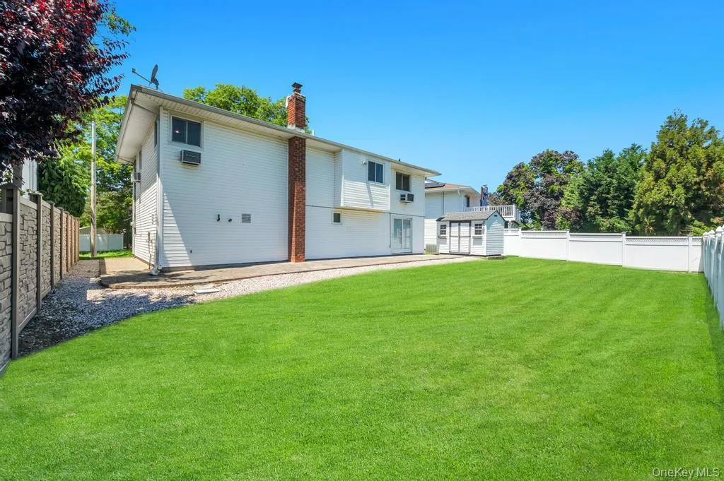 1827 Roberta Lane, Hempstead, NY, 3 Bedrooms Bedrooms, 9 Rooms Rooms,2 BathroomsBathrooms,Residential,For Rent,Roberta,0,1009455 1827 Roberta Lane, Hempstead, NY, 3 Bedrooms Bedrooms, 9 Rooms Rooms,2 BathroomsBathrooms,Residential,For Rent,Roberta,0,1009455