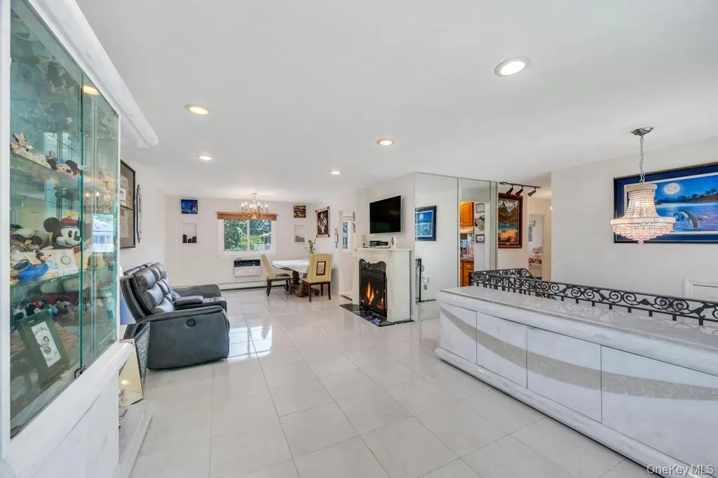 1827 Roberta Lane, Hempstead, NY, 3 Bedrooms Bedrooms, 9 Rooms Rooms,2 BathroomsBathrooms,Residential,For Rent,Roberta,0,1009455 1827 Roberta Lane, Hempstead, NY, 3 Bedrooms Bedrooms, 9 Rooms Rooms,2 BathroomsBathrooms,Residential,For Rent,Roberta,0,1009455
