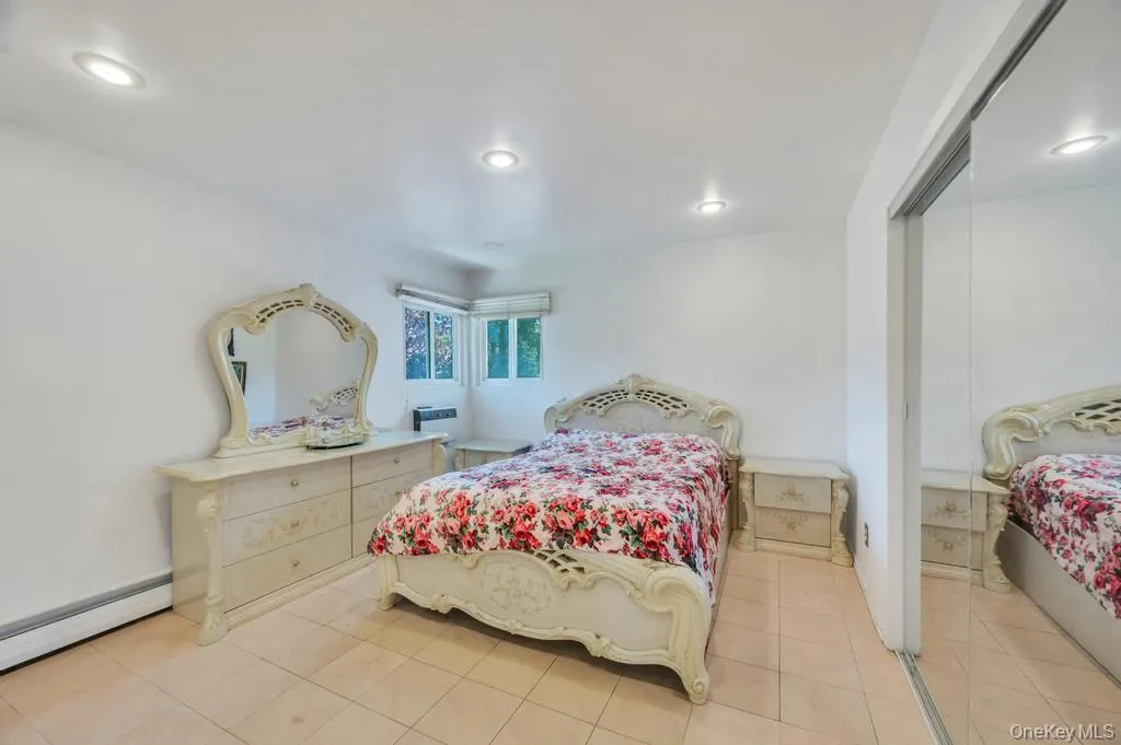 1827 Roberta Lane, Hempstead, NY, 3 Bedrooms Bedrooms, 9 Rooms Rooms,2 BathroomsBathrooms,Residential,For Rent,Roberta,0,1009455 1827 Roberta Lane, Hempstead, NY, 3 Bedrooms Bedrooms, 9 Rooms Rooms,2 BathroomsBathrooms,Residential,For Rent,Roberta,0,1009455