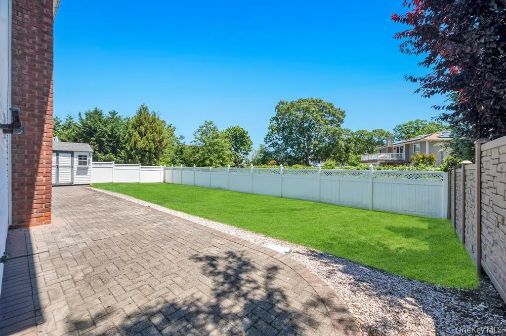 1827 Roberta Lane, Hempstead, NY, 3 Bedrooms Bedrooms, 9 Rooms Rooms,2 BathroomsBathrooms,Residential,For Rent,Roberta,0,1009455 1827 Roberta Lane, Hempstead, NY, 3 Bedrooms Bedrooms, 9 Rooms Rooms,2 BathroomsBathrooms,Residential,For Rent,Roberta,0,1009455