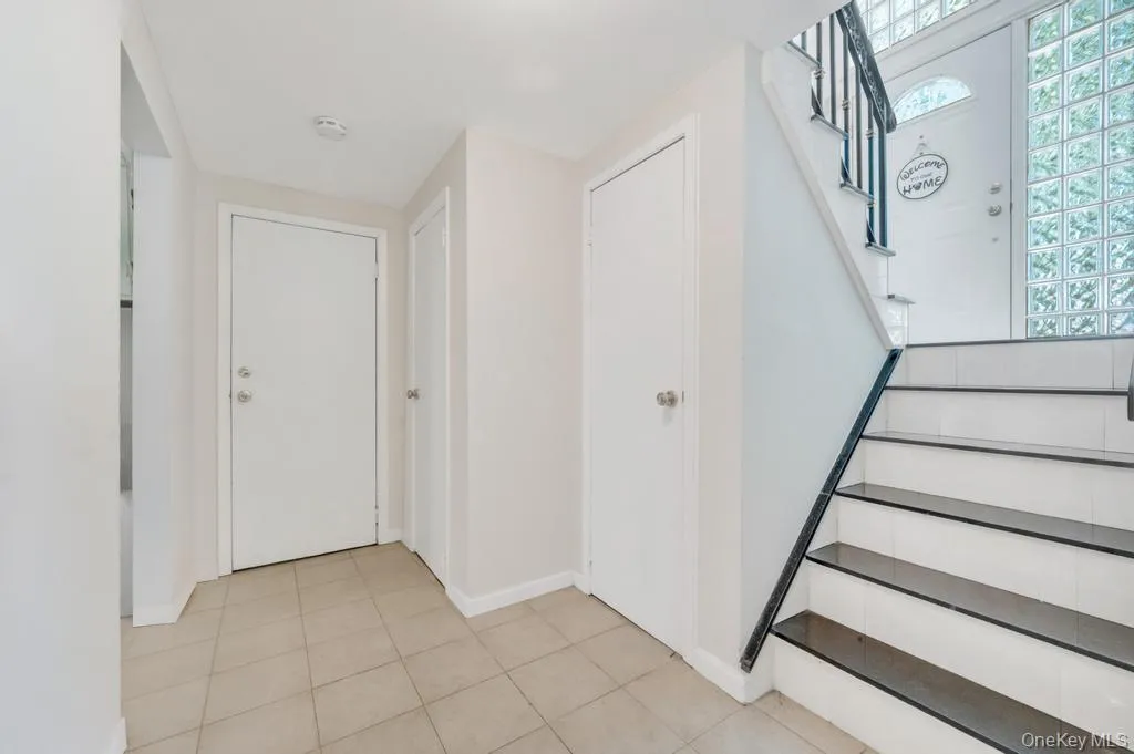 1827 Roberta Lane, Hempstead, NY, 3 Bedrooms Bedrooms, 9 Rooms Rooms,2 BathroomsBathrooms,Residential,For Rent,Roberta,0,1009455 1827 Roberta Lane, Hempstead, NY, 3 Bedrooms Bedrooms, 9 Rooms Rooms,2 BathroomsBathrooms,Residential,For Rent,Roberta,0,1009455