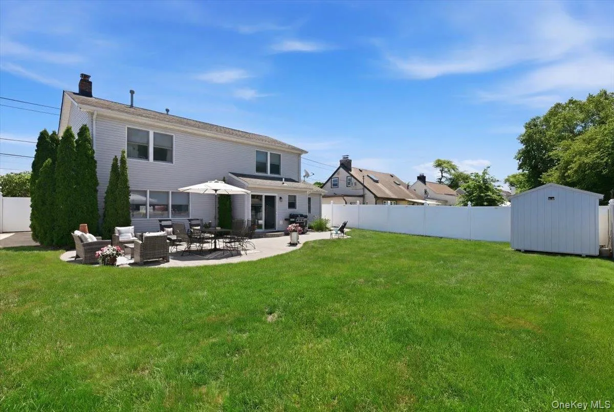 346 Seaford Avenue, Oyster Bay, NY, 4 Bedrooms Bedrooms, 9 Rooms Rooms,2 BathroomsBathrooms,Residential,For Rent,Seaford,0,1009456 346 Seaford Avenue, Oyster Bay, NY, 4 Bedrooms Bedrooms, 9 Rooms Rooms,2 BathroomsBathrooms,Residential,For Rent,Seaford,0,1009456