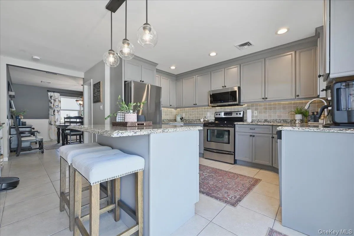 346 Seaford Avenue, Oyster Bay, NY, 4 Bedrooms Bedrooms, 9 Rooms Rooms,2 BathroomsBathrooms,Residential,For Rent,Seaford,0,1009456 346 Seaford Avenue, Oyster Bay, NY, 4 Bedrooms Bedrooms, 9 Rooms Rooms,2 BathroomsBathrooms,Residential,For Rent,Seaford,0,1009456