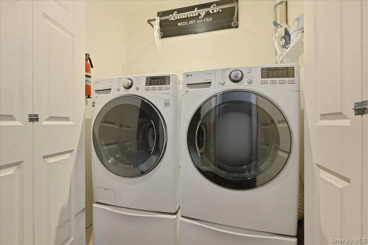 346 Seaford Avenue, Oyster Bay, NY, 4 Bedrooms Bedrooms, 9 Rooms Rooms,2 BathroomsBathrooms,Residential,For Rent,Seaford,0,1009456 346 Seaford Avenue, Oyster Bay, NY, 4 Bedrooms Bedrooms, 9 Rooms Rooms,2 BathroomsBathrooms,Residential,For Rent,Seaford,0,1009456
