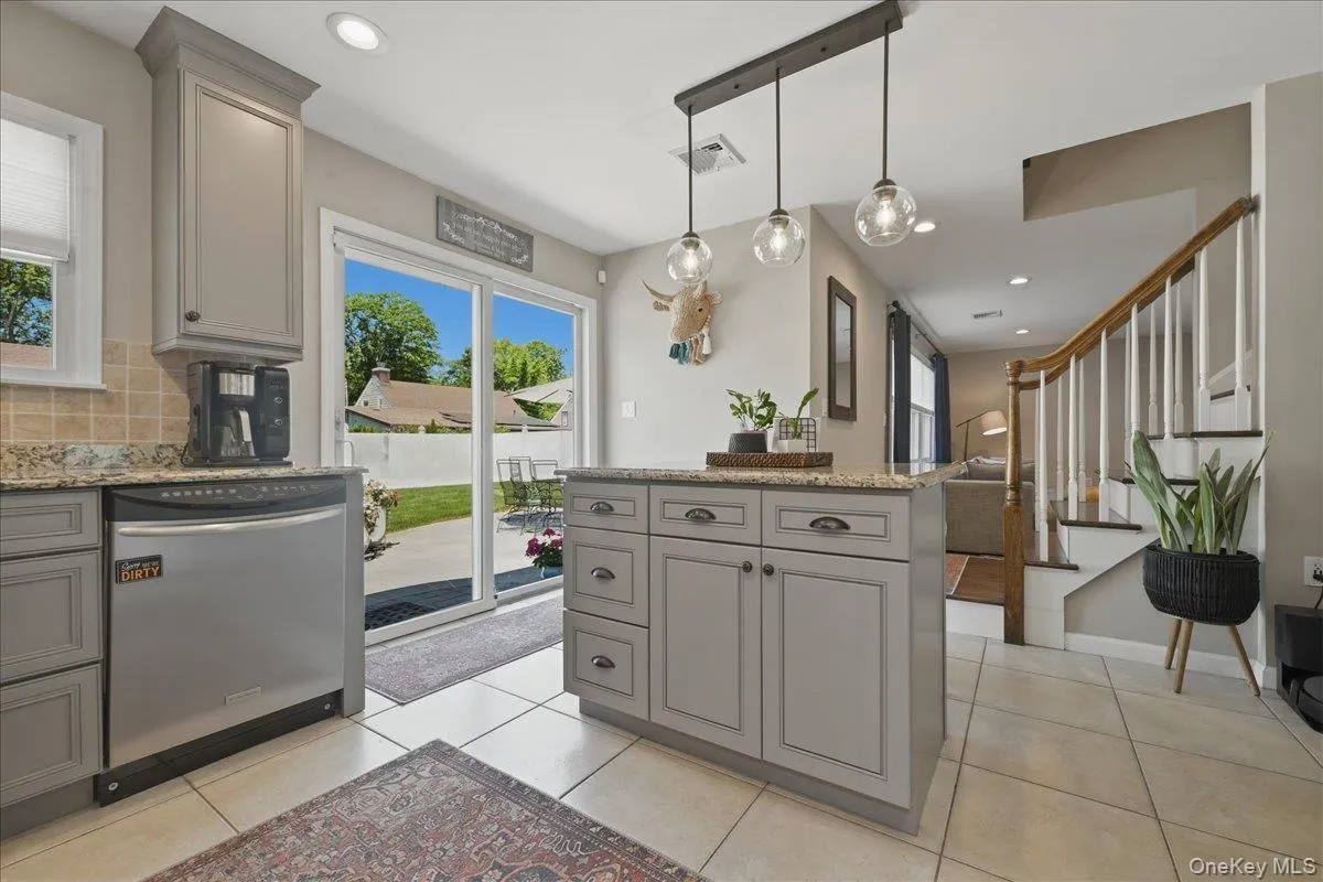 346 Seaford Avenue, Oyster Bay, NY, 4 Bedrooms Bedrooms, 9 Rooms Rooms,2 BathroomsBathrooms,Residential,For Rent,Seaford,0,1009456 346 Seaford Avenue, Oyster Bay, NY, 4 Bedrooms Bedrooms, 9 Rooms Rooms,2 BathroomsBathrooms,Residential,For Rent,Seaford,0,1009456