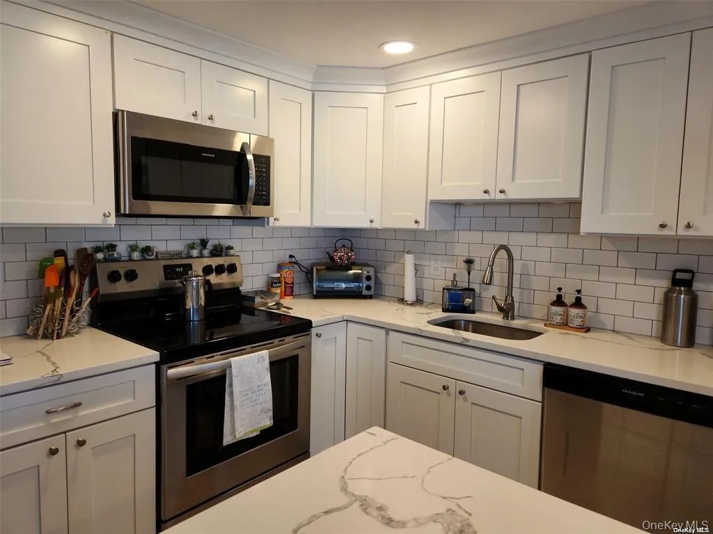 134 Ralph Avenue, Babylon, NY, 2 Bedrooms Bedrooms, 6 Rooms Rooms,2 BathroomsBathrooms,Residential Lease,For Rent,Ralph,0,1009457 134 Ralph Avenue, Babylon, NY, 2 Bedrooms Bedrooms, 6 Rooms Rooms,2 BathroomsBathrooms,Residential Lease,For Rent,Ralph,0,1009457