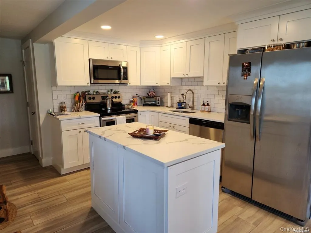 134 Ralph Avenue, Babylon, NY, 2 Bedrooms Bedrooms, 6 Rooms Rooms,2 BathroomsBathrooms,Residential Lease,For Rent,Ralph,0,1009457 134 Ralph Avenue, Babylon, NY, 2 Bedrooms Bedrooms, 6 Rooms Rooms,2 BathroomsBathrooms,Residential Lease,For Rent,Ralph,0,1009457